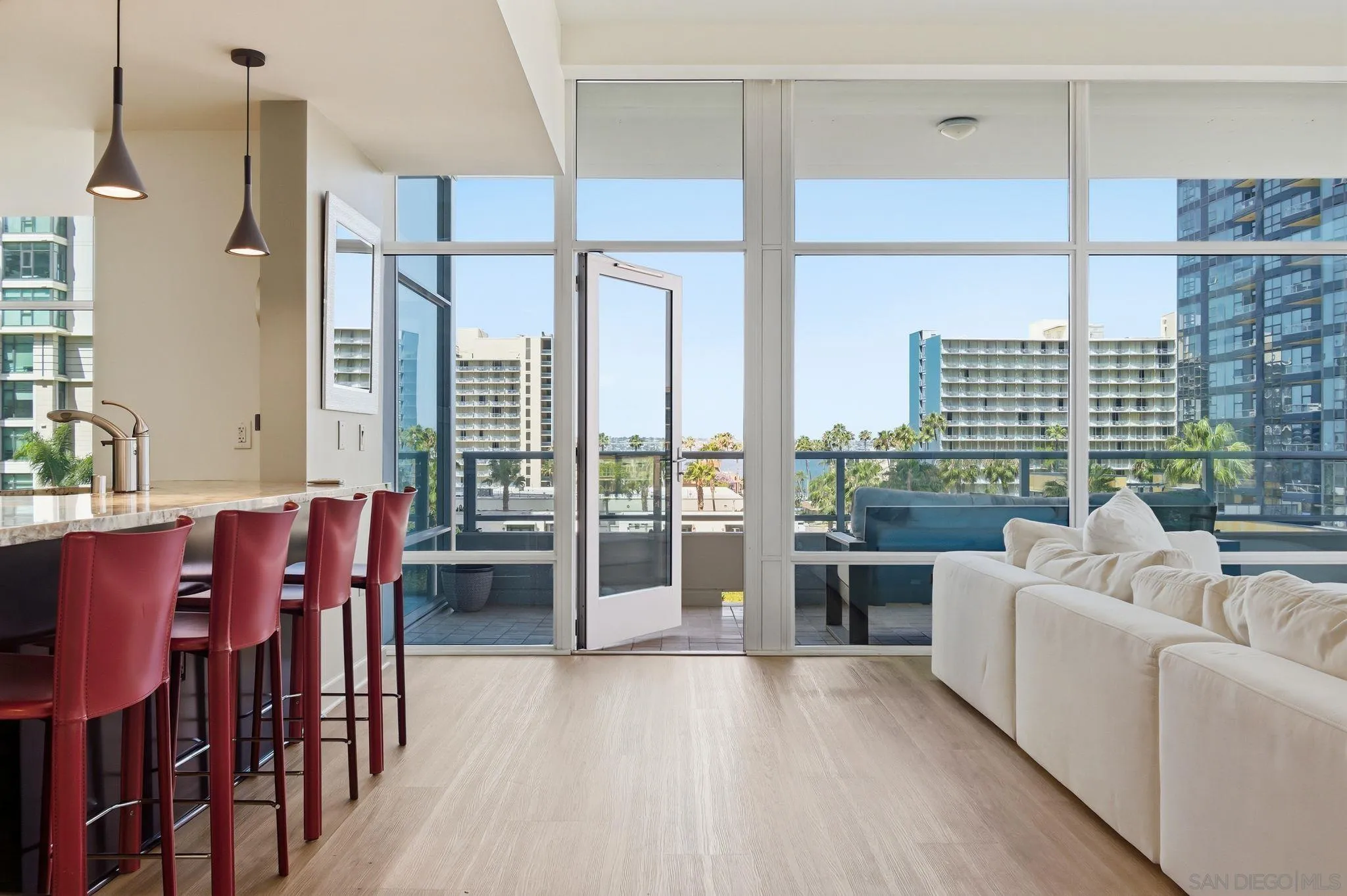 Photo #12: 260015148 Listing: Photo #12