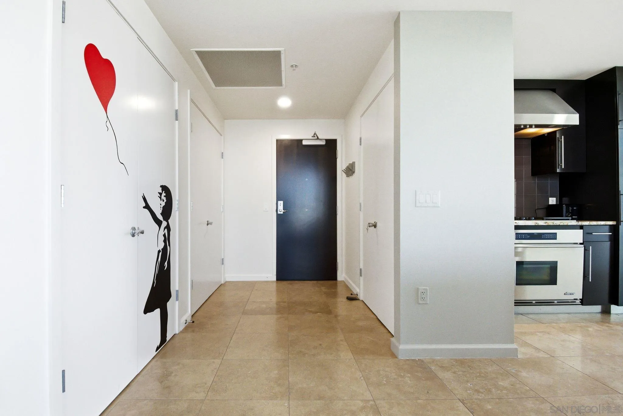 https://cdn.realtyfeed.com/cdn/127/260015148/454ae3f7a4bd121eba993dfbe5a11859.webp