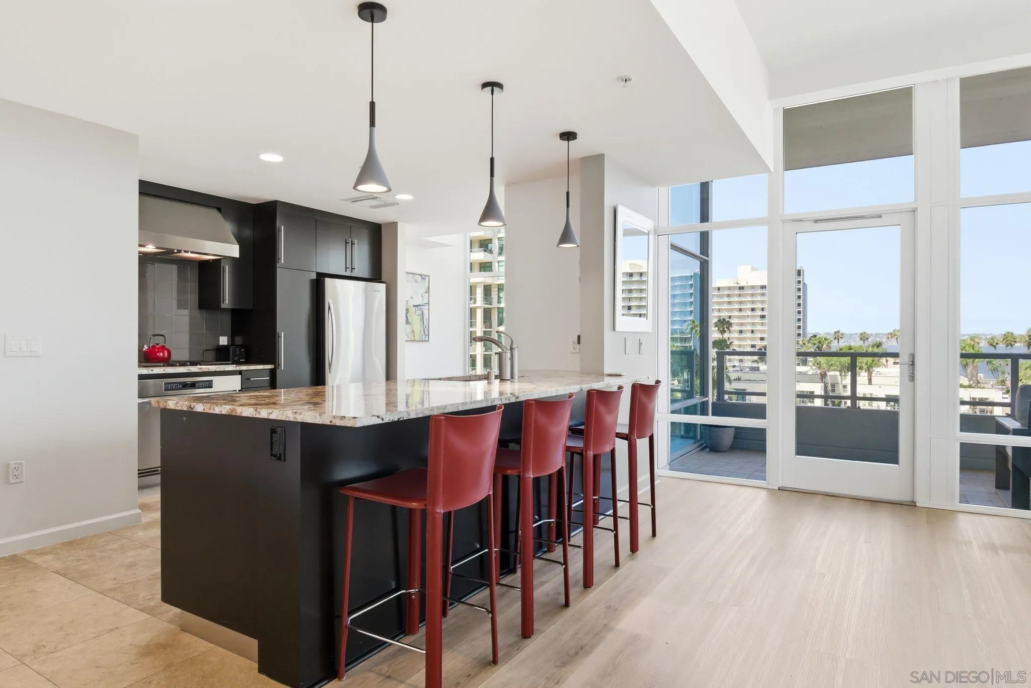 https://cdn.realtyfeed.com/cdn/127/260015148/bf215d581eae72f6c5c5a4e59b061227.webp