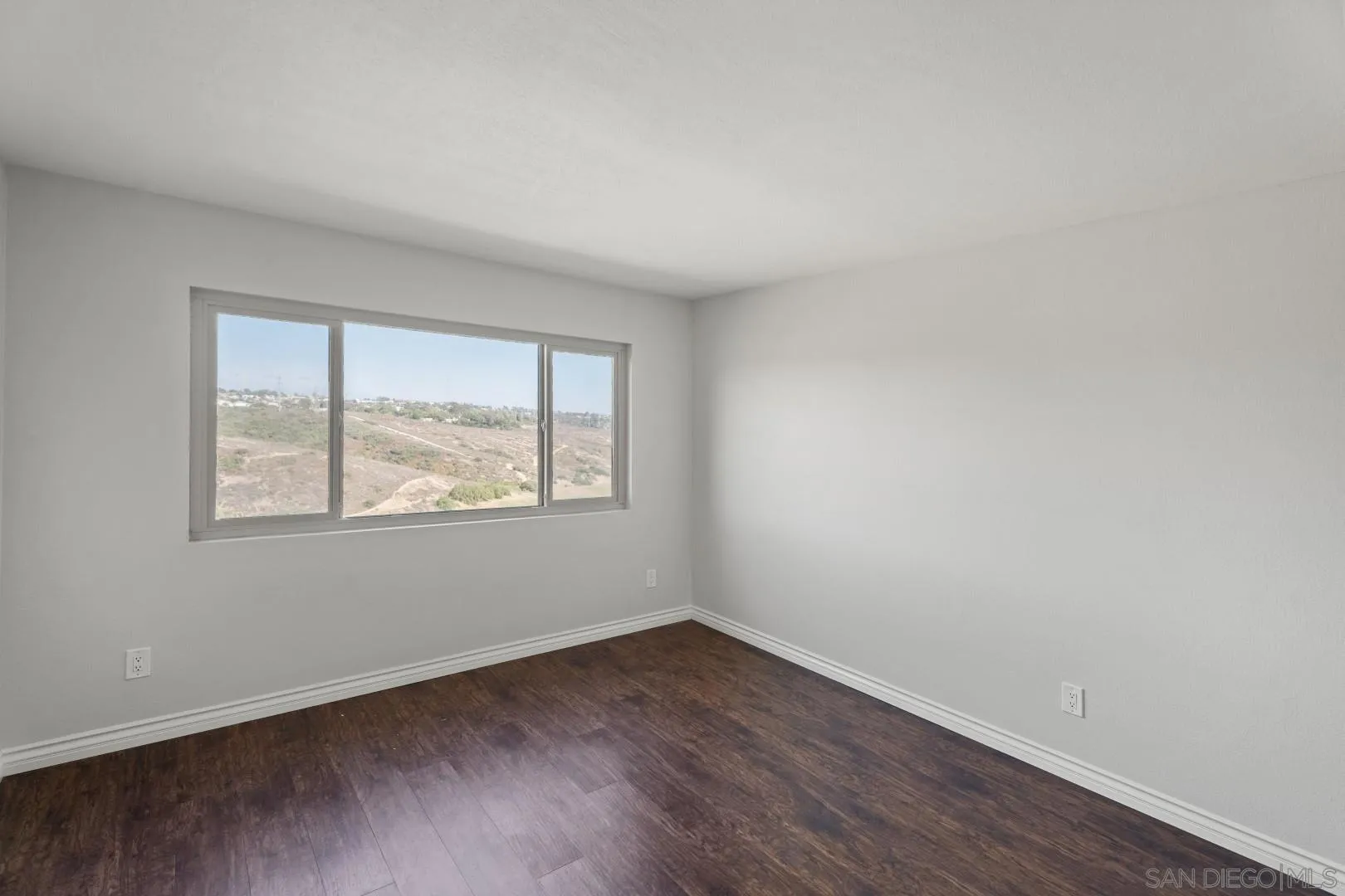 https://cdn.realtyfeed.com/cdn/127/260015149/1f50a6398dea1d5a412f5652de836017.webp