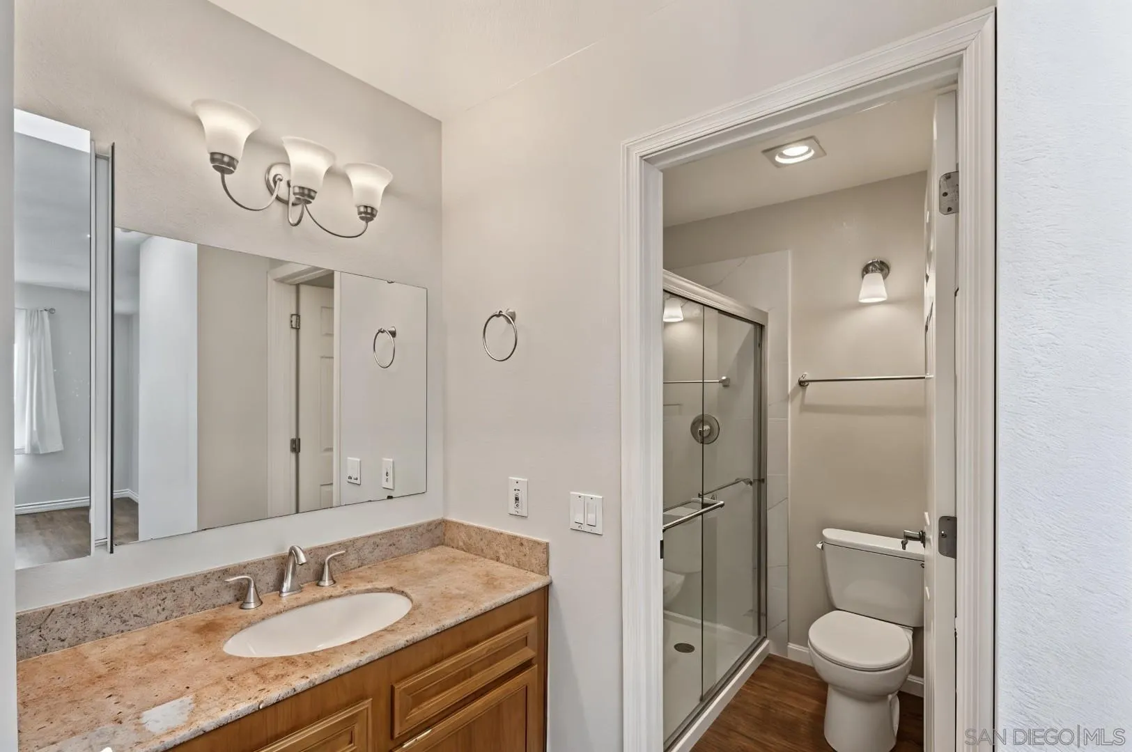 https://cdn.realtyfeed.com/cdn/127/260015149/8e47284de0a34c9fcae9b6b91a25f900.webp