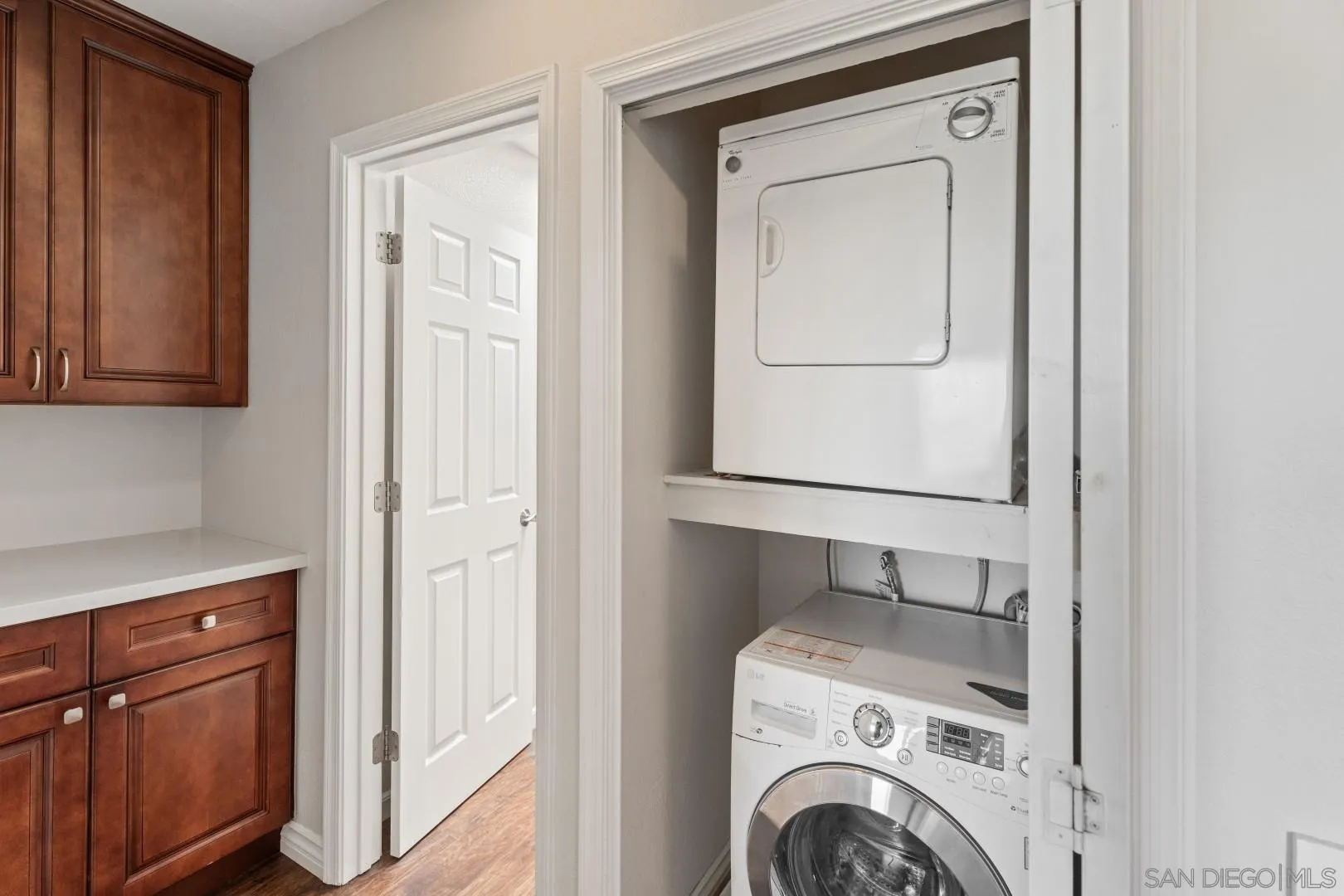 https://cdn.realtyfeed.com/cdn/127/260015149/9e55e2b5c6da54ae594caeaf086be427.webp