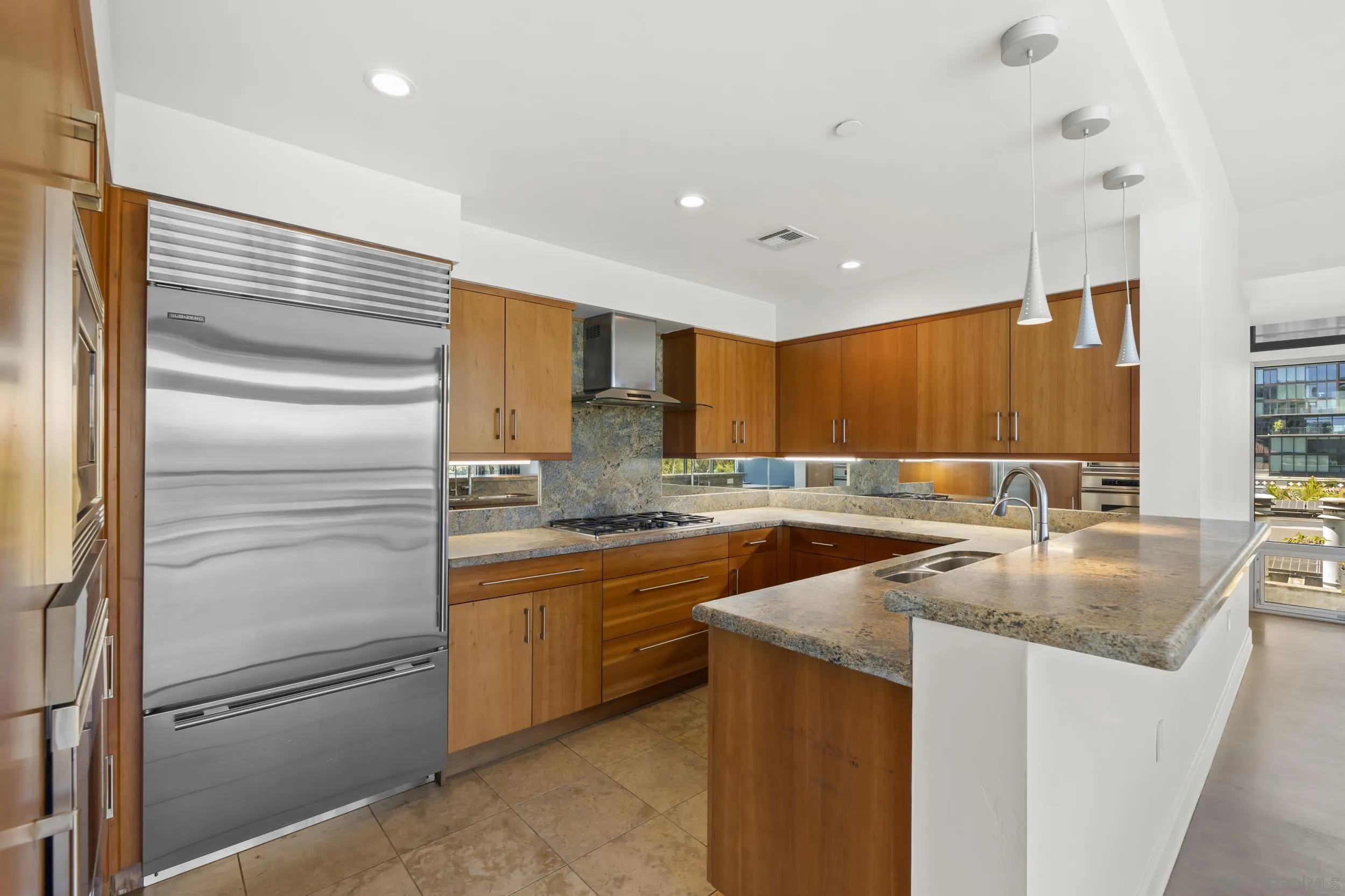 https://cdn.realtyfeed.com/cdn/127/260015152/59ca376015ce30a777e0d302cc78fbf6.webp