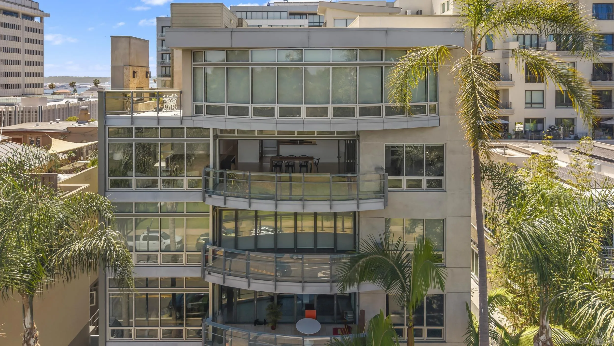 https://cdn.realtyfeed.com/cdn/127/260015152/9e4876a0424cc4f2a8ebdd4ad76869b3.webp