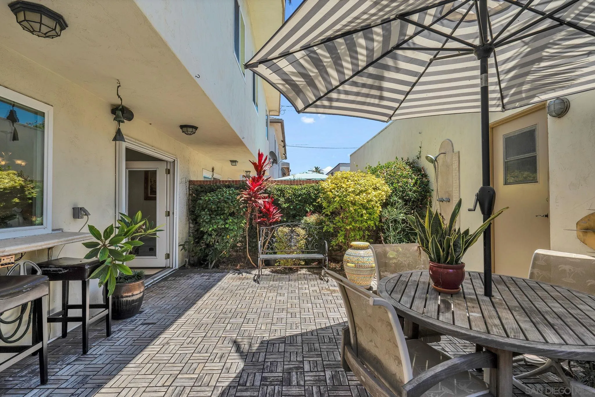 https://cdn.realtyfeed.com/cdn/127/260015153/e01abbbdce26f92c281b96534e3b4a31.webp