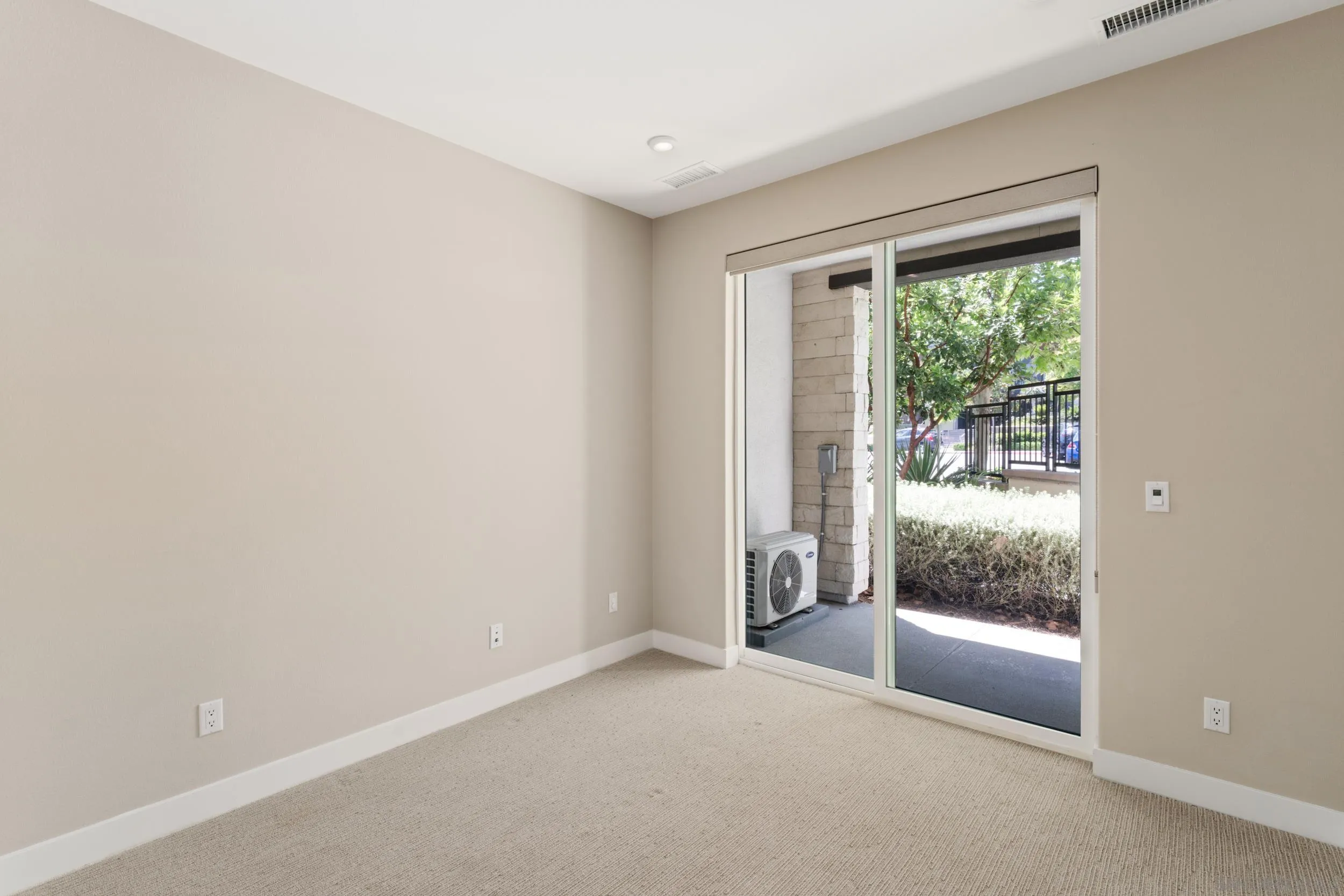 Photo #22: 260015156 Listing: Photo #22