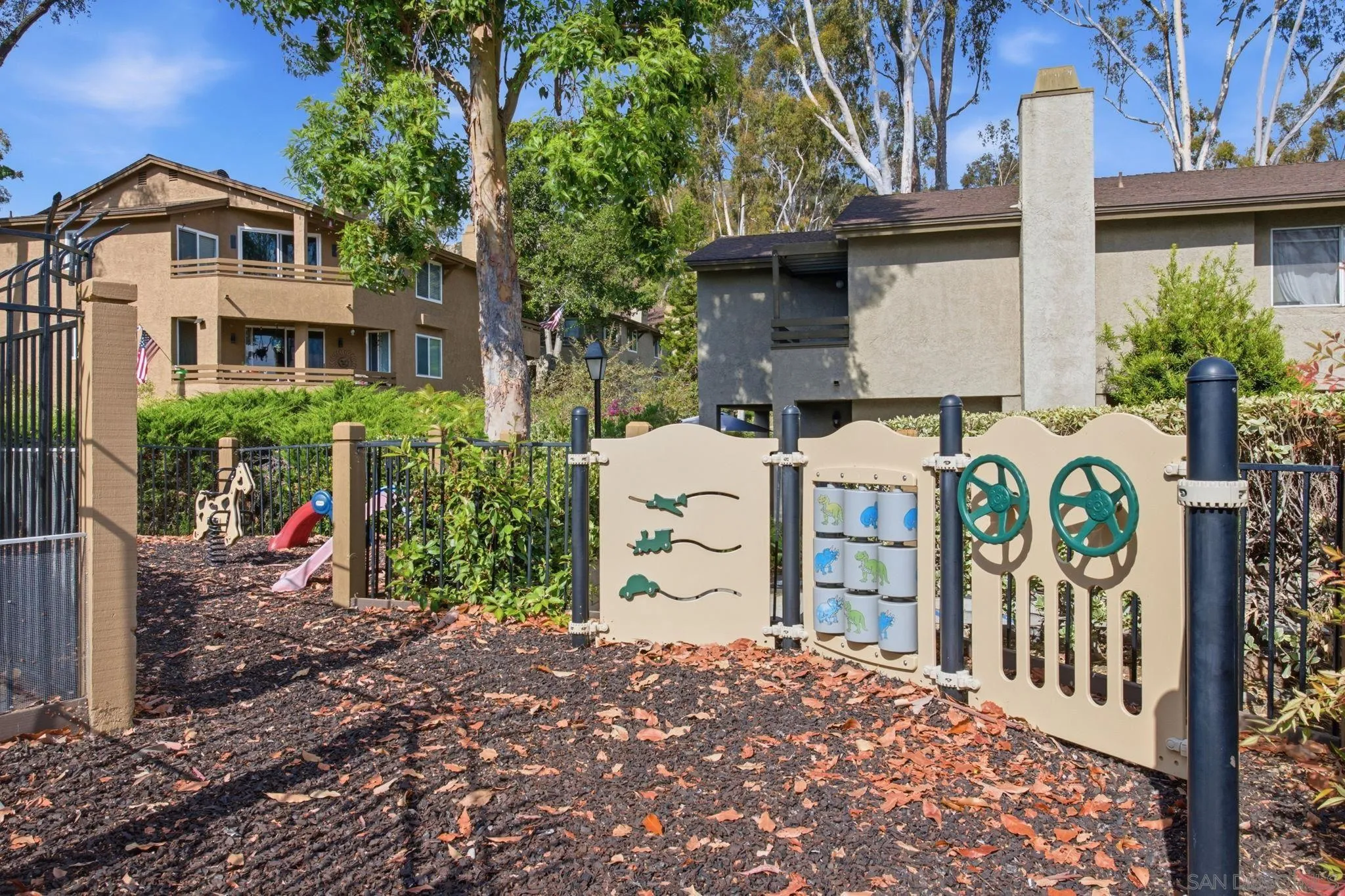 https://cdn.realtyfeed.com/cdn/127/260015157/04f660c2636fcfa5ce25e8f7fea66818.webp