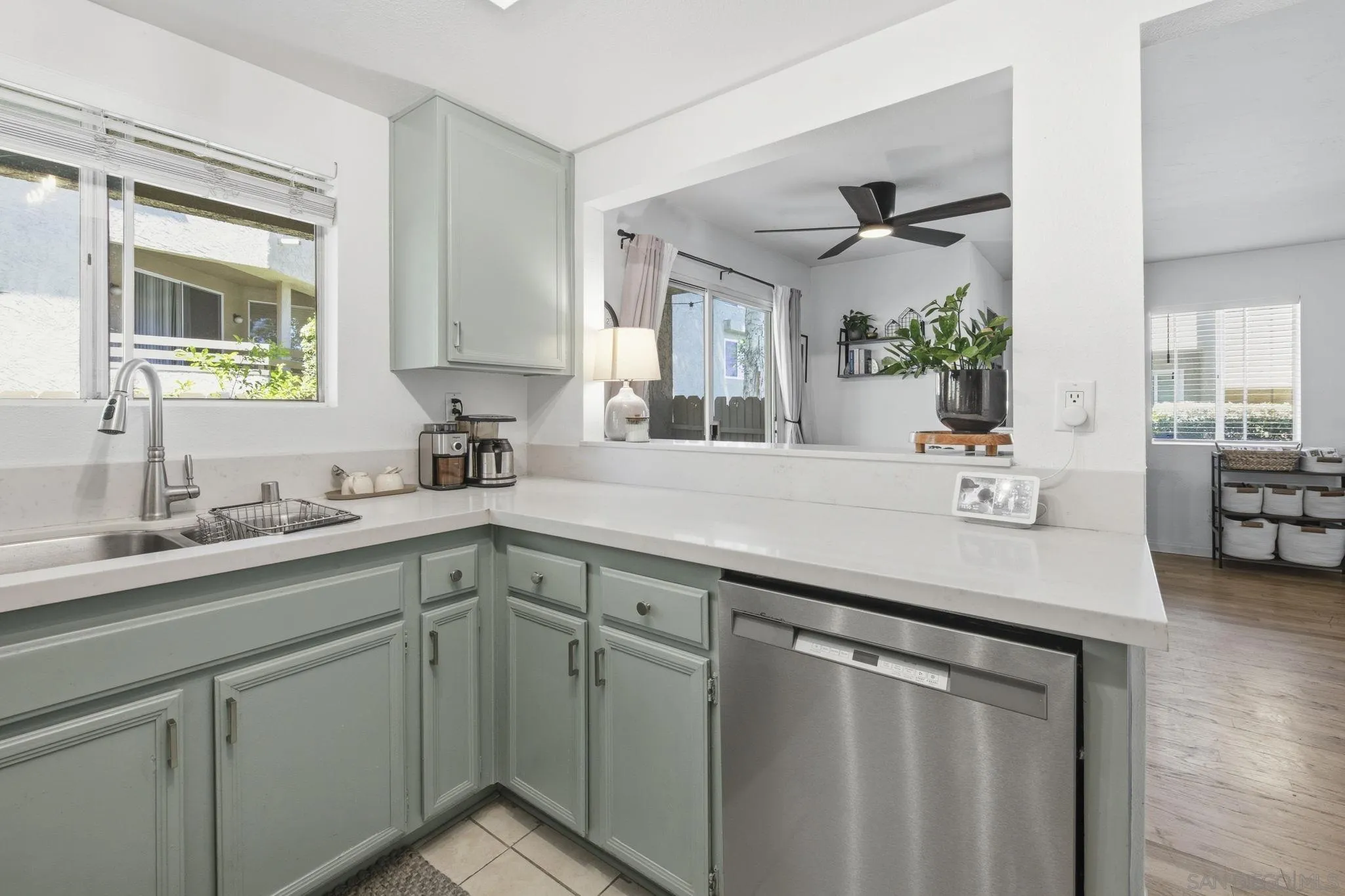 https://cdn.realtyfeed.com/cdn/127/260015157/51bb90b64d961af25fe63572ec3294e9.webp