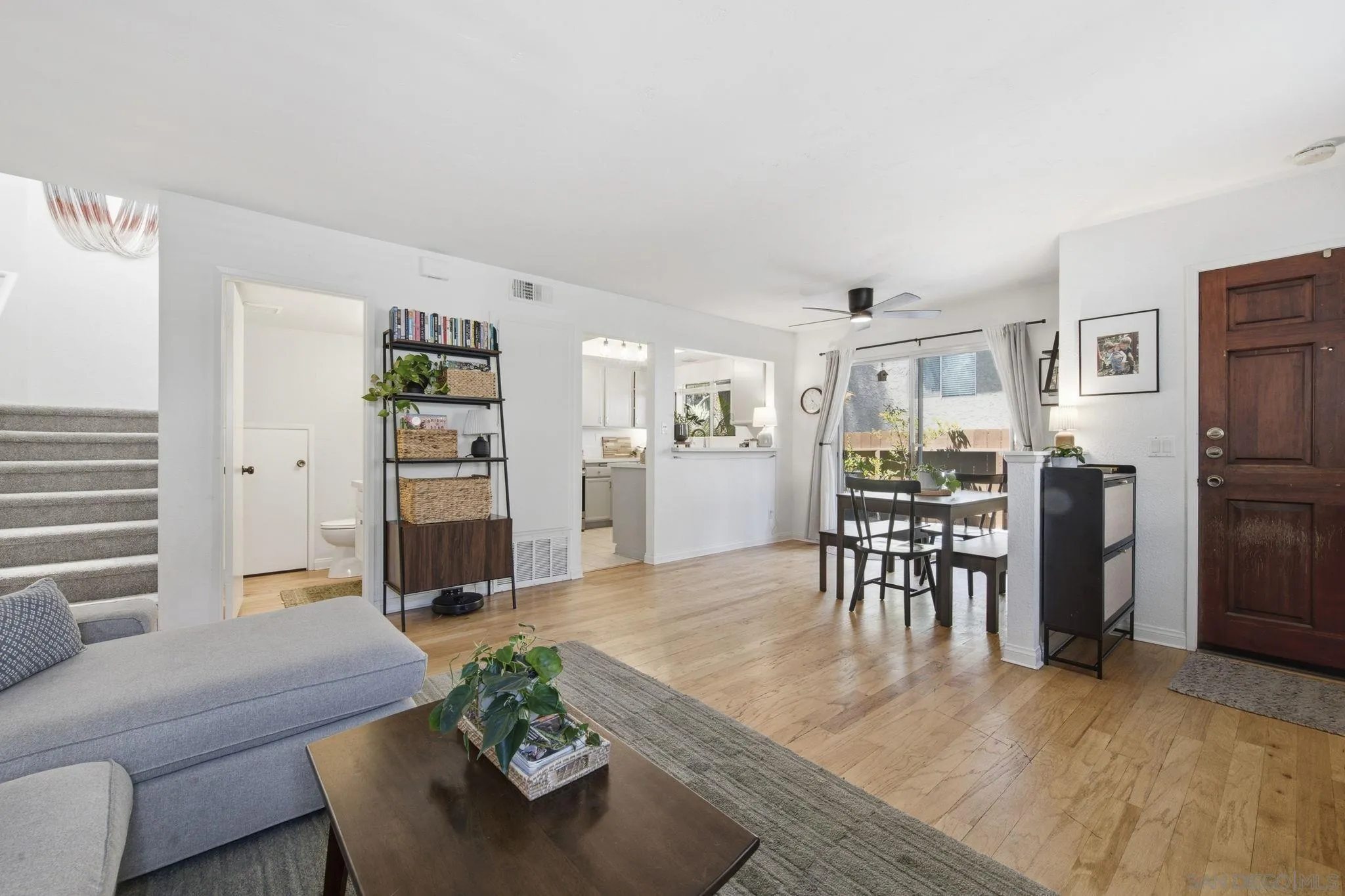 https://cdn.realtyfeed.com/cdn/127/260015157/78d83475cb3bd88c7bce3d4d5816eb54.webp