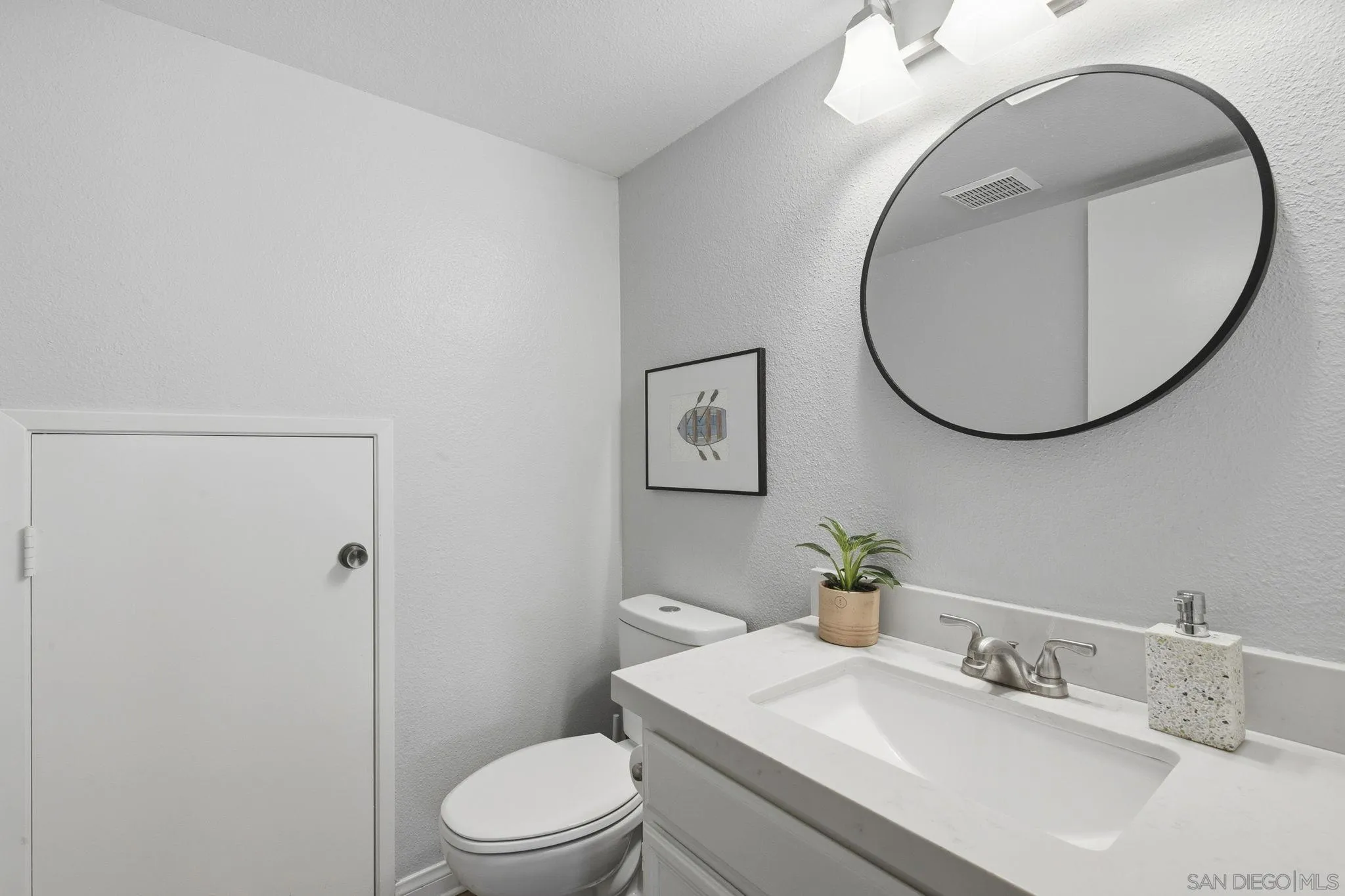 https://cdn.realtyfeed.com/cdn/127/260015157/9d5b568089488870ef7e53c967995169.webp