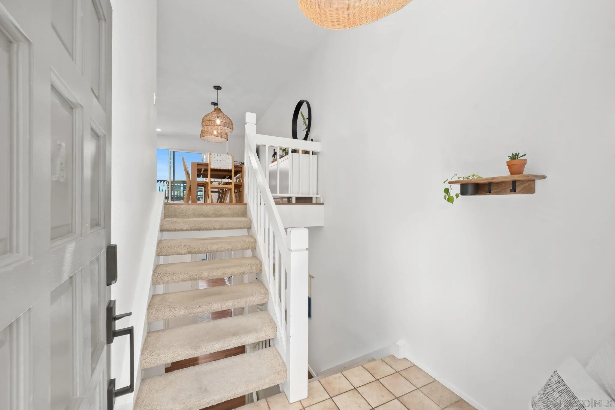 https://cdn.realtyfeed.com/cdn/127/260015159/26b653d6c33e5c9de19b314b9b6d11e9.webp