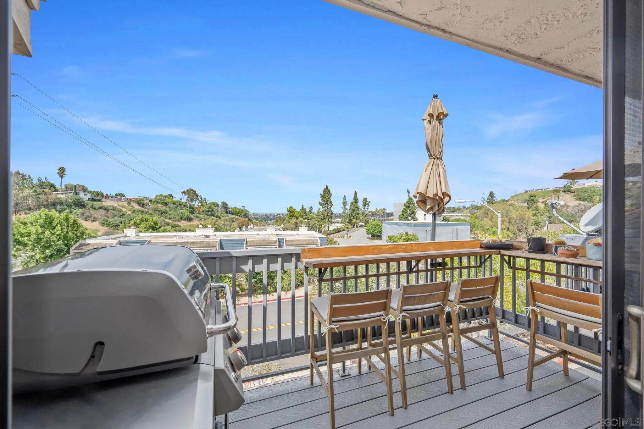 https://cdn.realtyfeed.com/cdn/127/260015159/28cdce90e0f9b842c6843390acf07937.webp