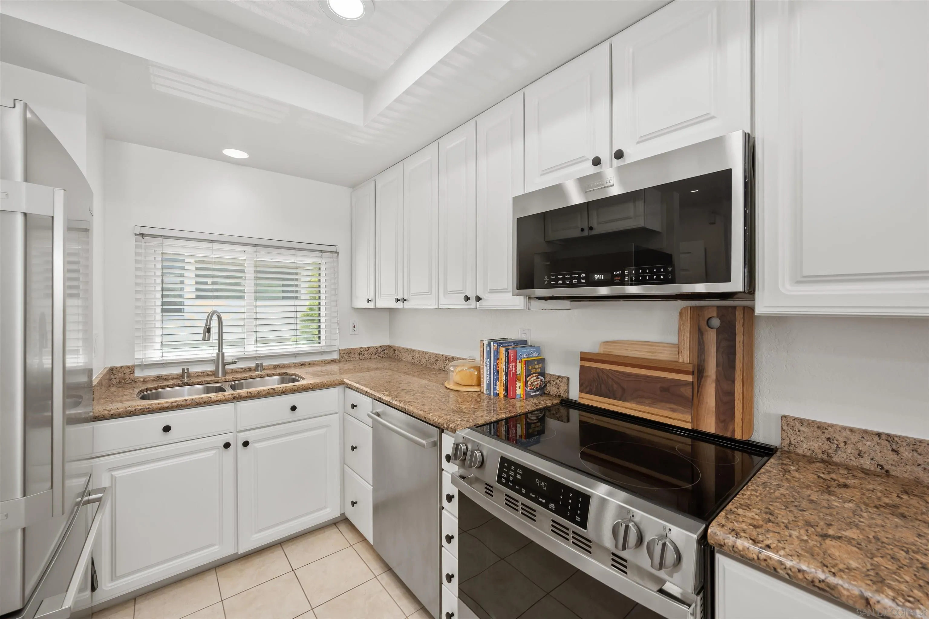 https://cdn.realtyfeed.com/cdn/127/260015159/2dd526848a32d57f78eddb2d8c37528e.webp