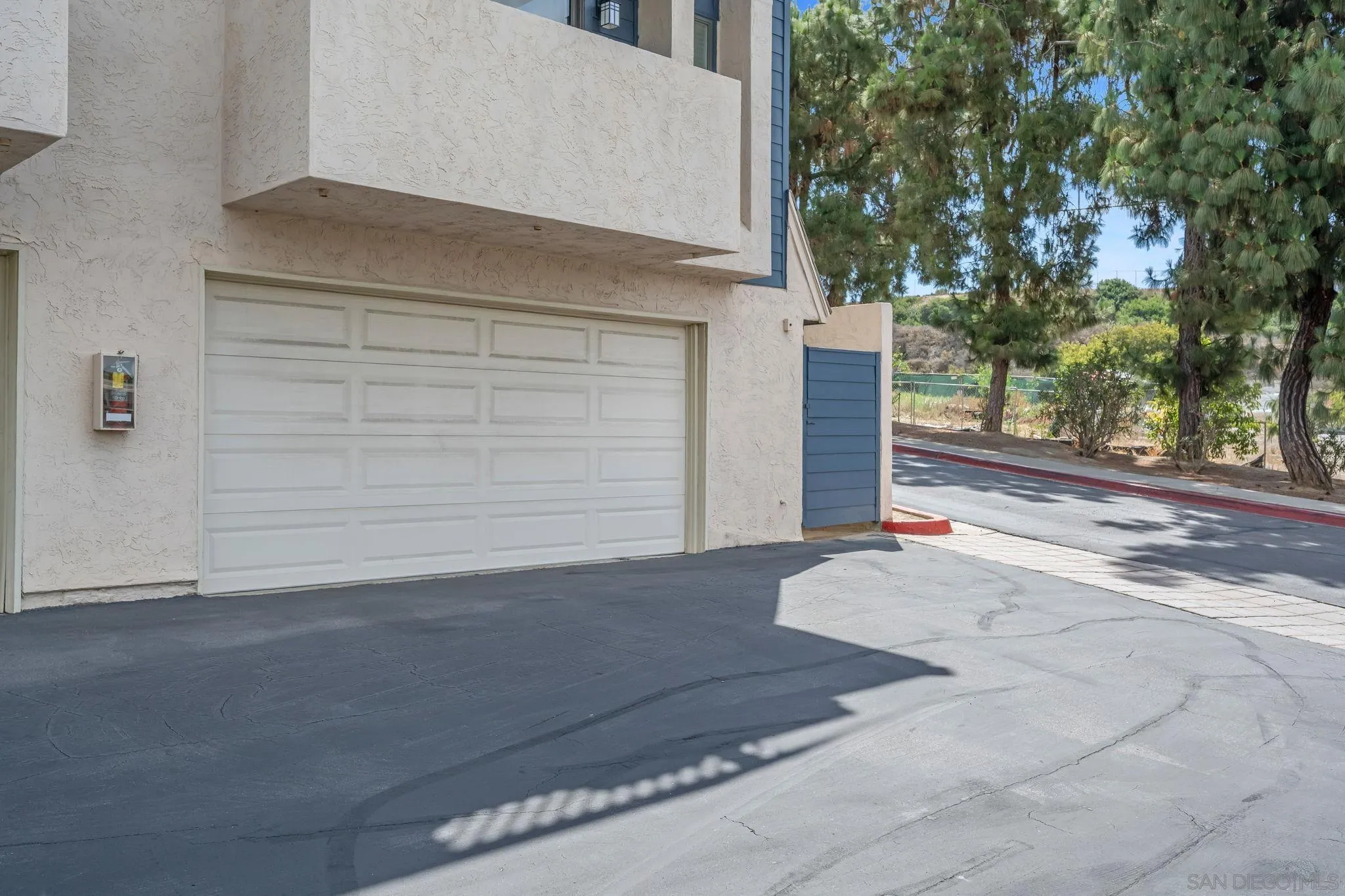 https://cdn.realtyfeed.com/cdn/127/260015159/78a70eaa7bb07a807c35be5e6b7543cf.webp