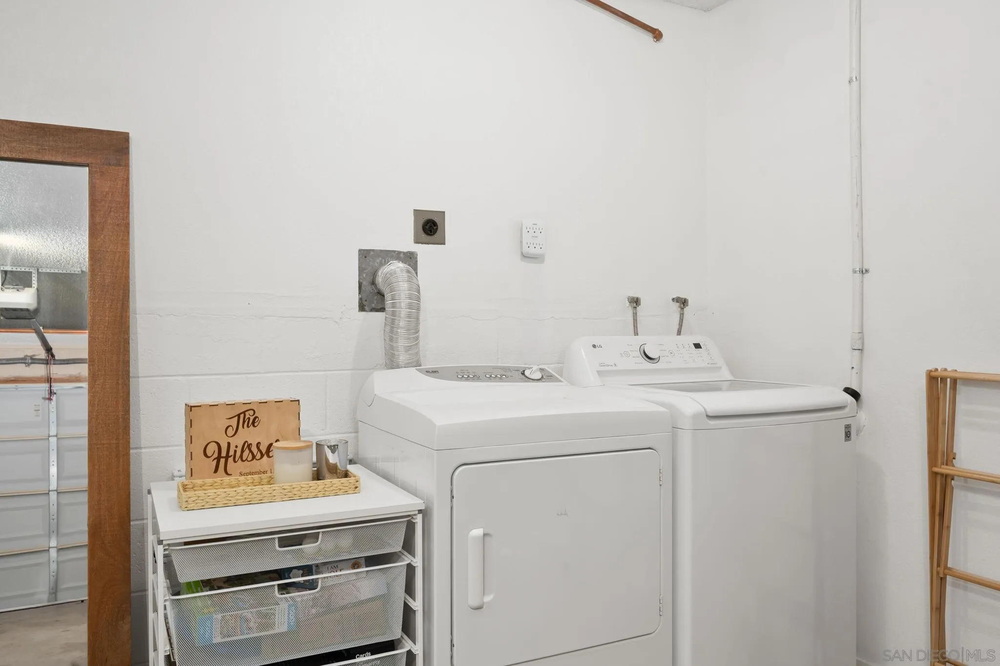 https://cdn.realtyfeed.com/cdn/127/260015159/b7b9ce68a9cefd9195bddbce5a385cf5.webp