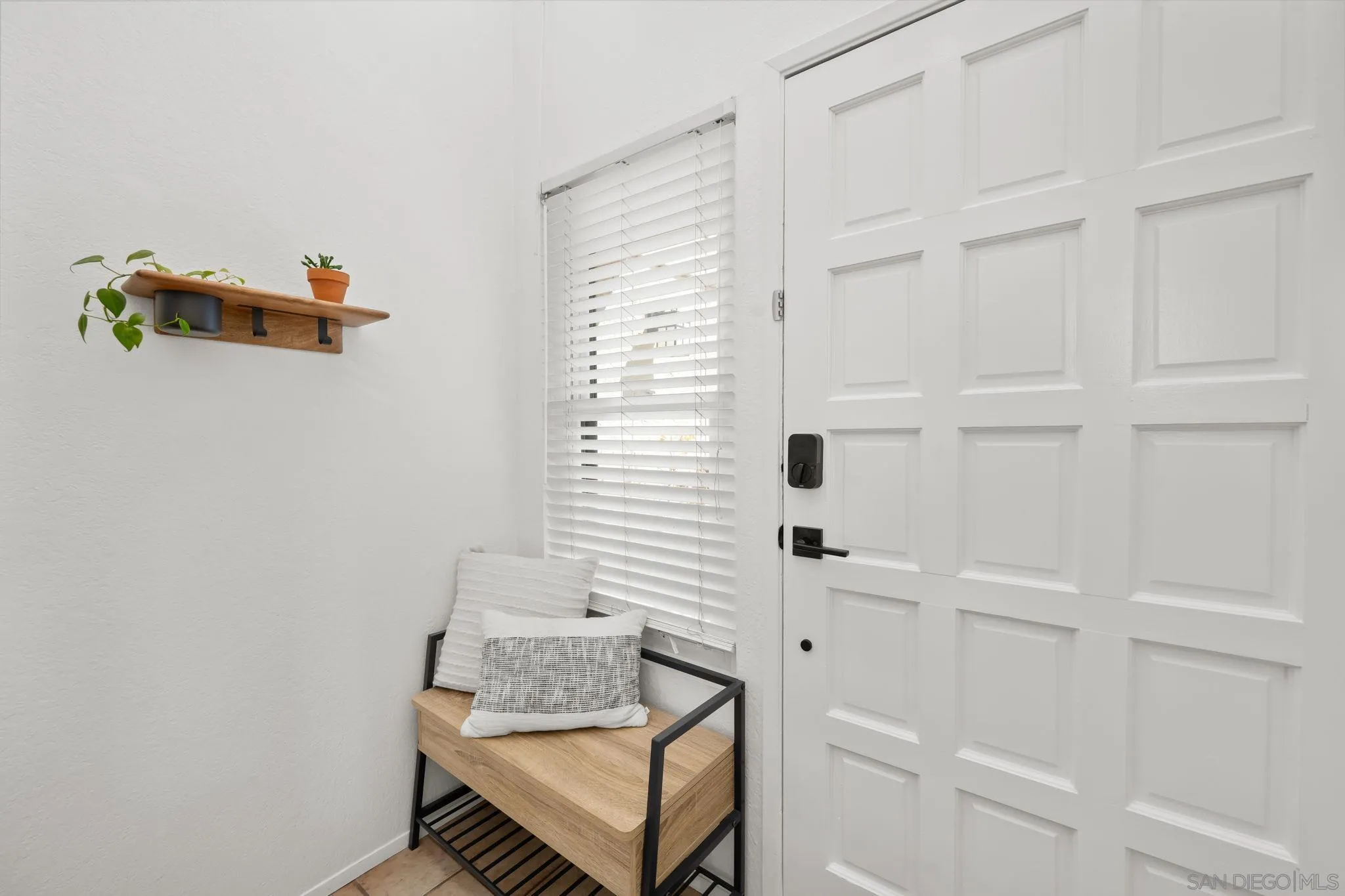 https://cdn.realtyfeed.com/cdn/127/260015159/ea720e291a9bfed7ff34acdc17ca7f4a.webp