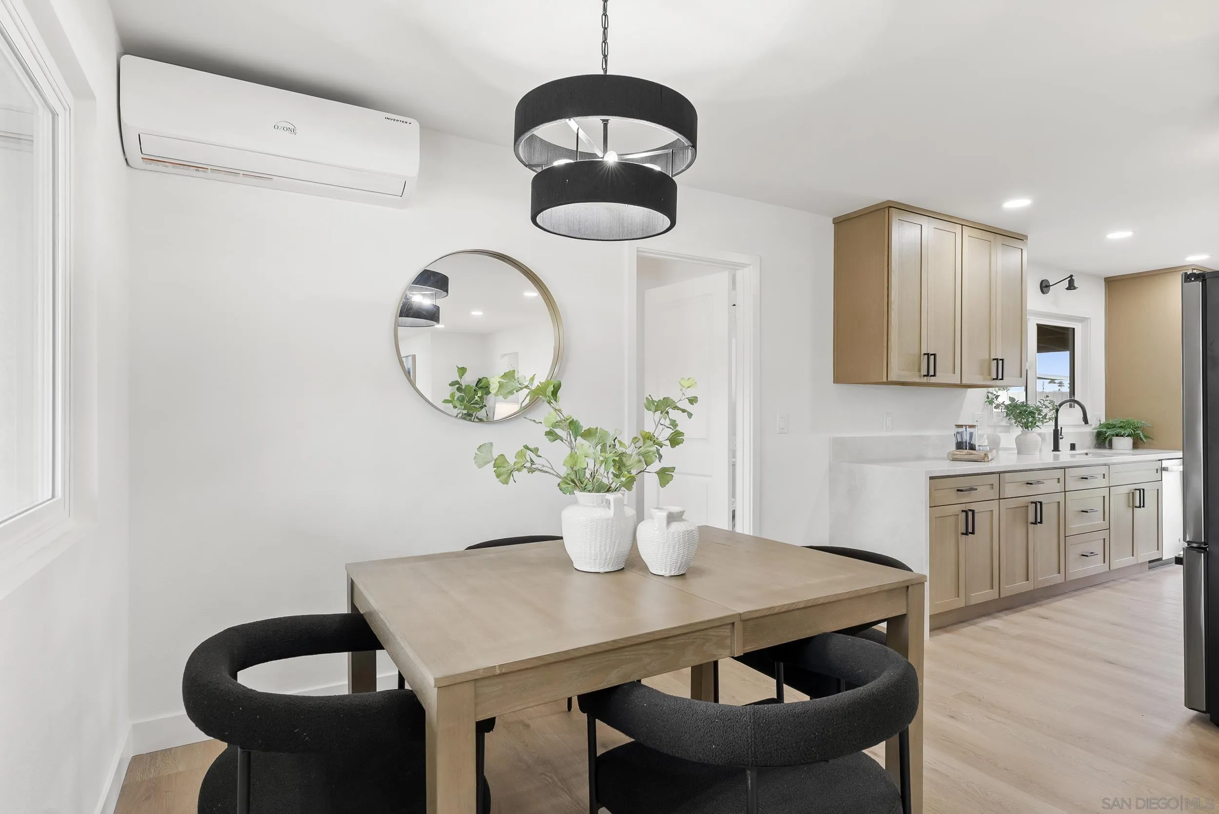 https://cdn.realtyfeed.com/cdn/127/260015170/3461e26813d3a96e18d39f5958907b86.webp