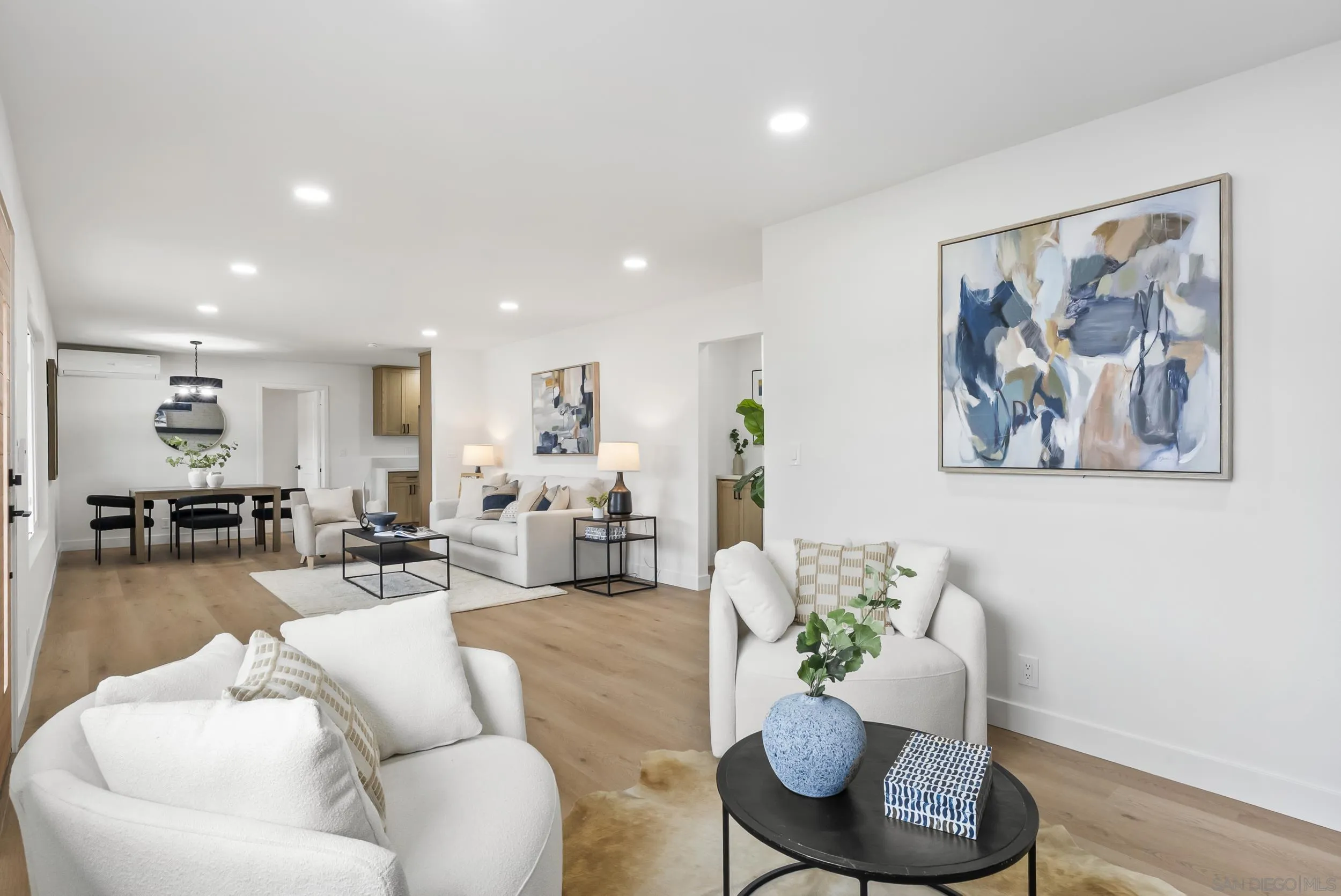 https://cdn.realtyfeed.com/cdn/127/260015170/8f7de0a78fb3e33dbdf8a2c2e3e91ac9.webp