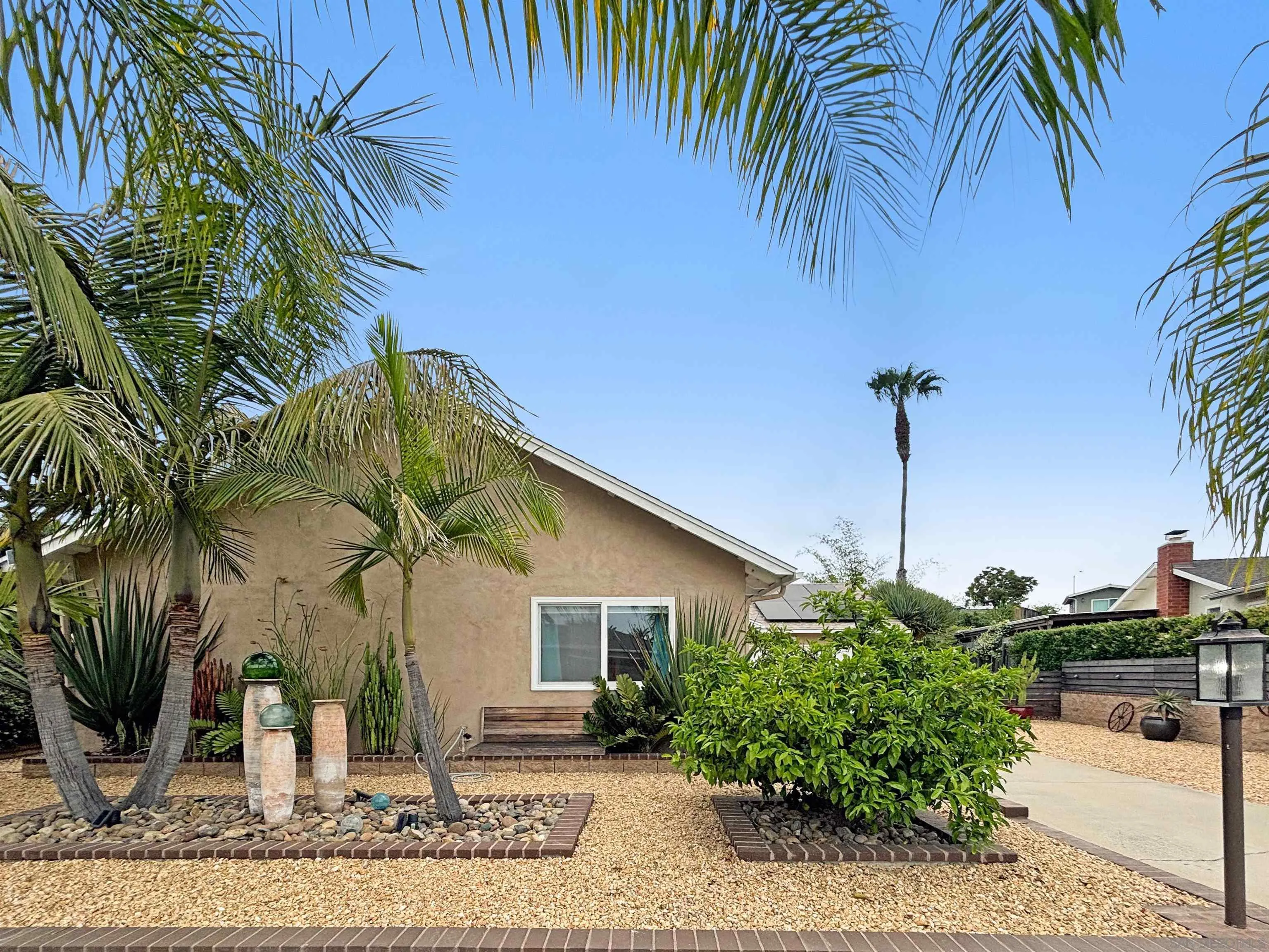 https://cdn.realtyfeed.com/cdn/127/260015186/6c09f042d67ad625a41f11c2a0a1338c.webp