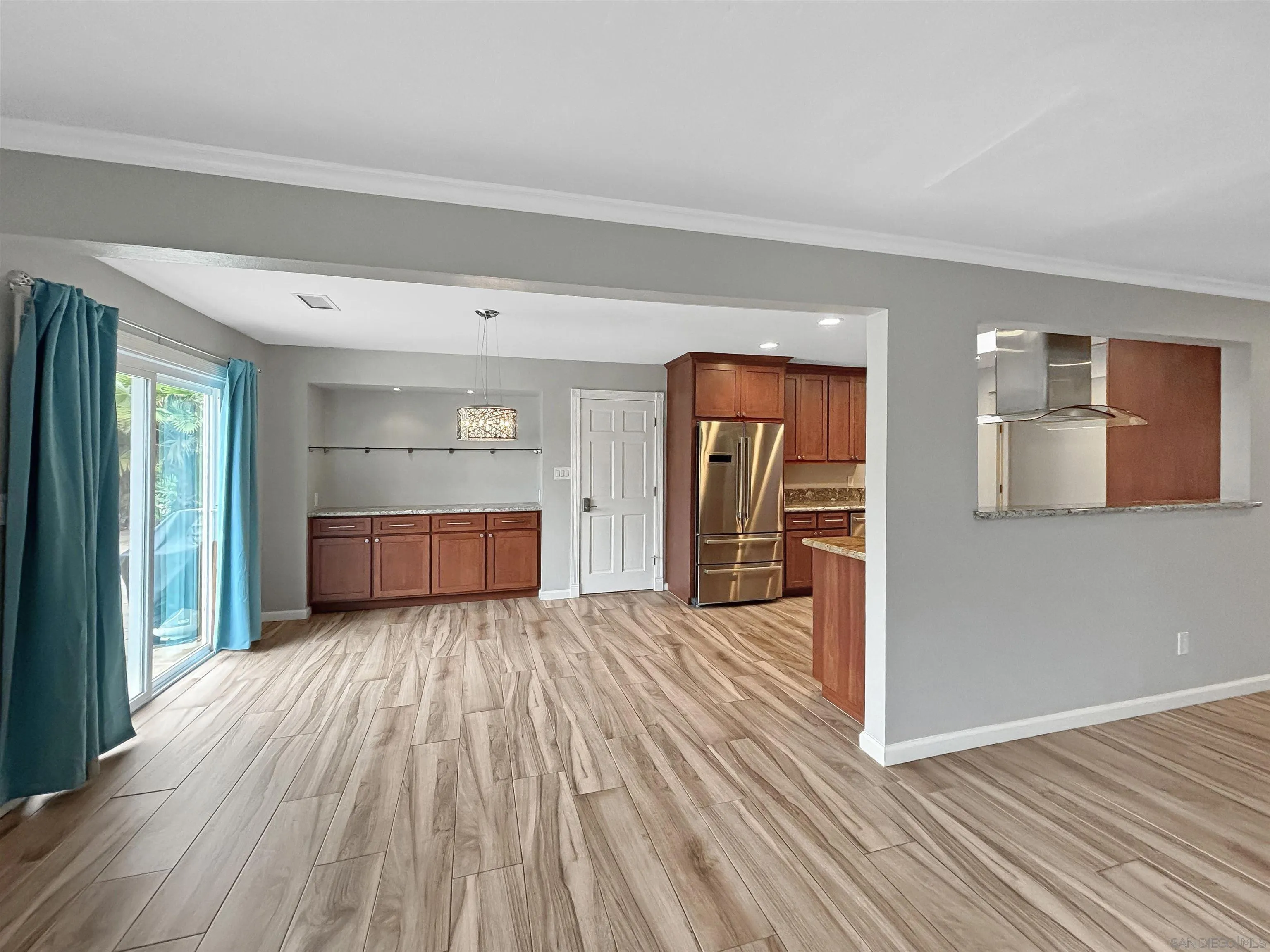 https://cdn.realtyfeed.com/cdn/127/260015186/7ac97f19fd859009856e297d98abc92b.webp