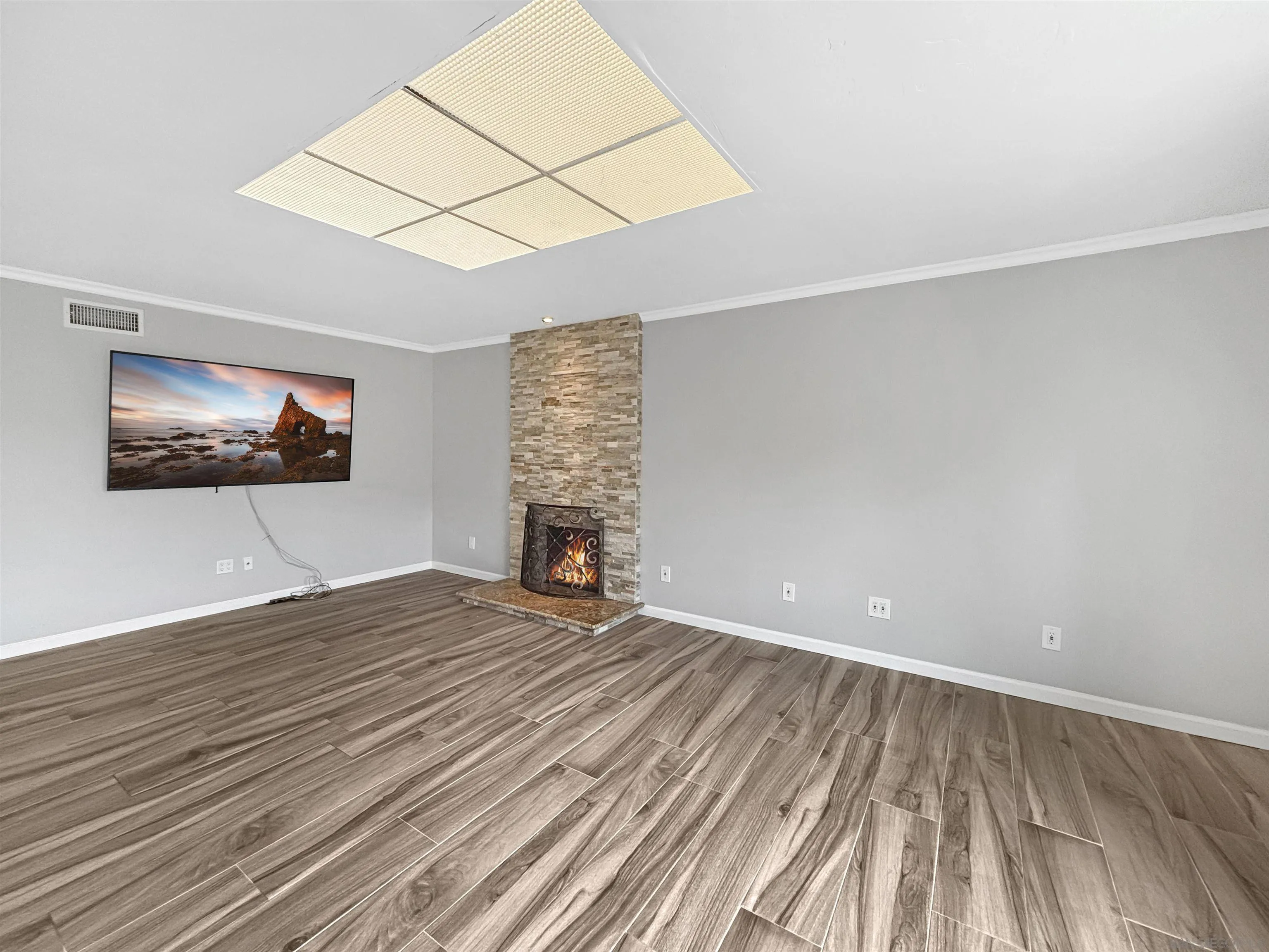 https://cdn.realtyfeed.com/cdn/127/260015186/9e8ef53bc5263ca35875eb593e1cbbea.webp