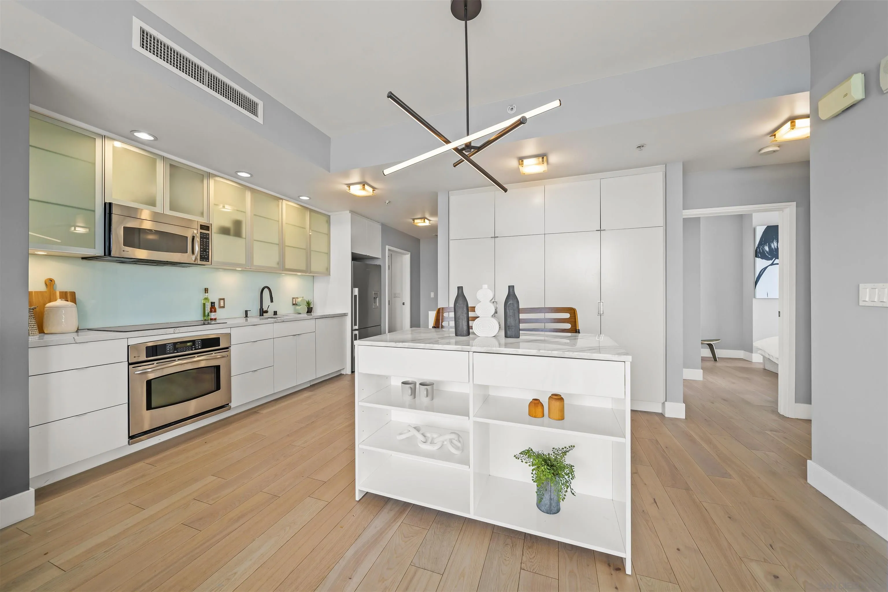 https://cdn.realtyfeed.com/cdn/127/260015190/08120a84390a697886230790caf5c745.webp