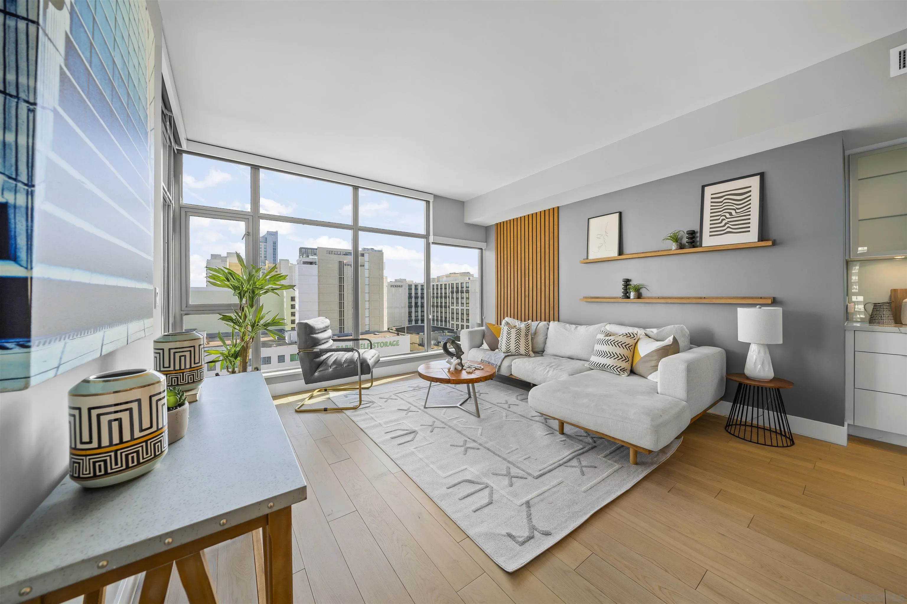 https://cdn.realtyfeed.com/cdn/127/260015190/34d264739056fde06225cb948f30bbf4.webp