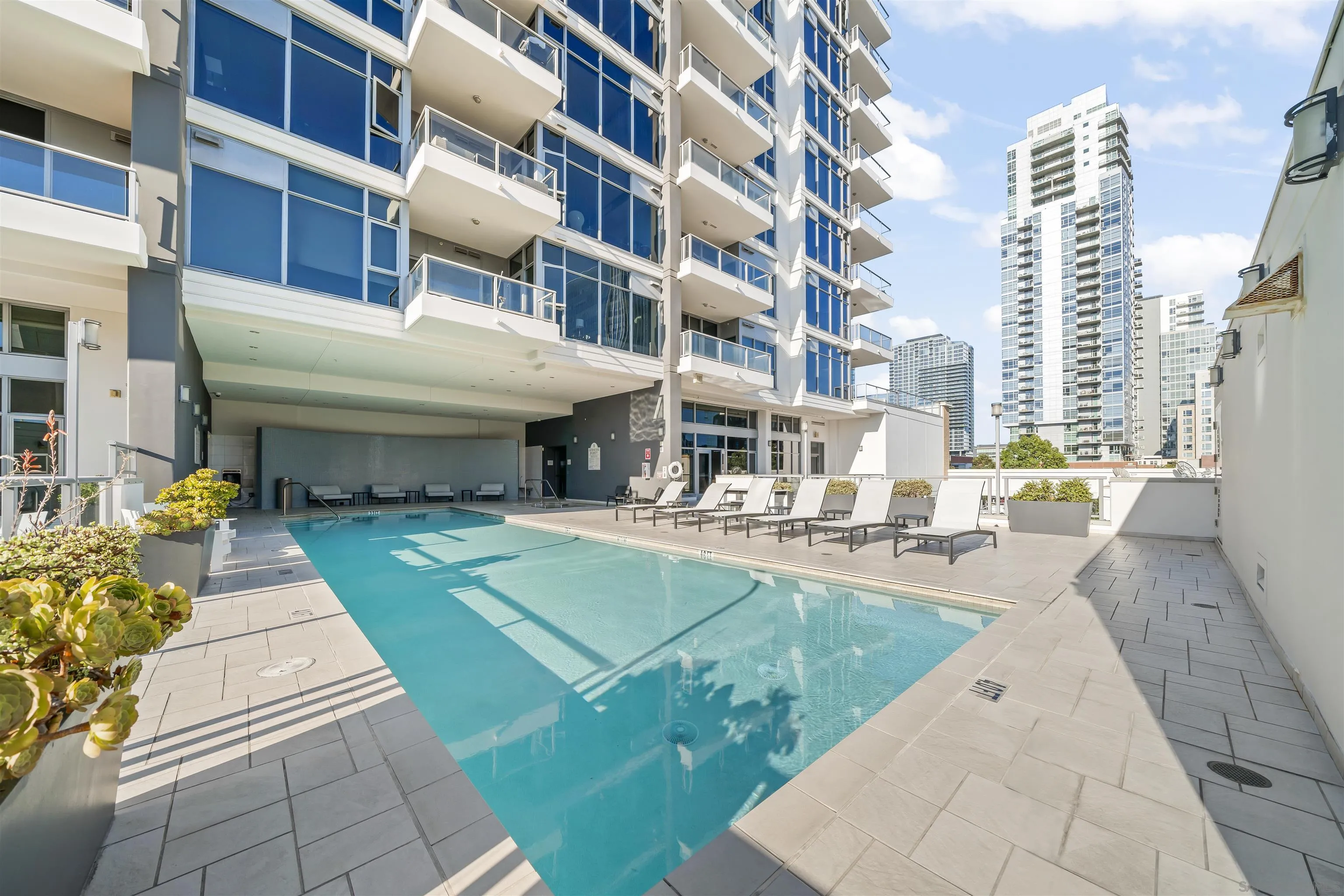 https://cdn.realtyfeed.com/cdn/127/260015190/3e1d0783829f7c249006ea1f88863189.webp