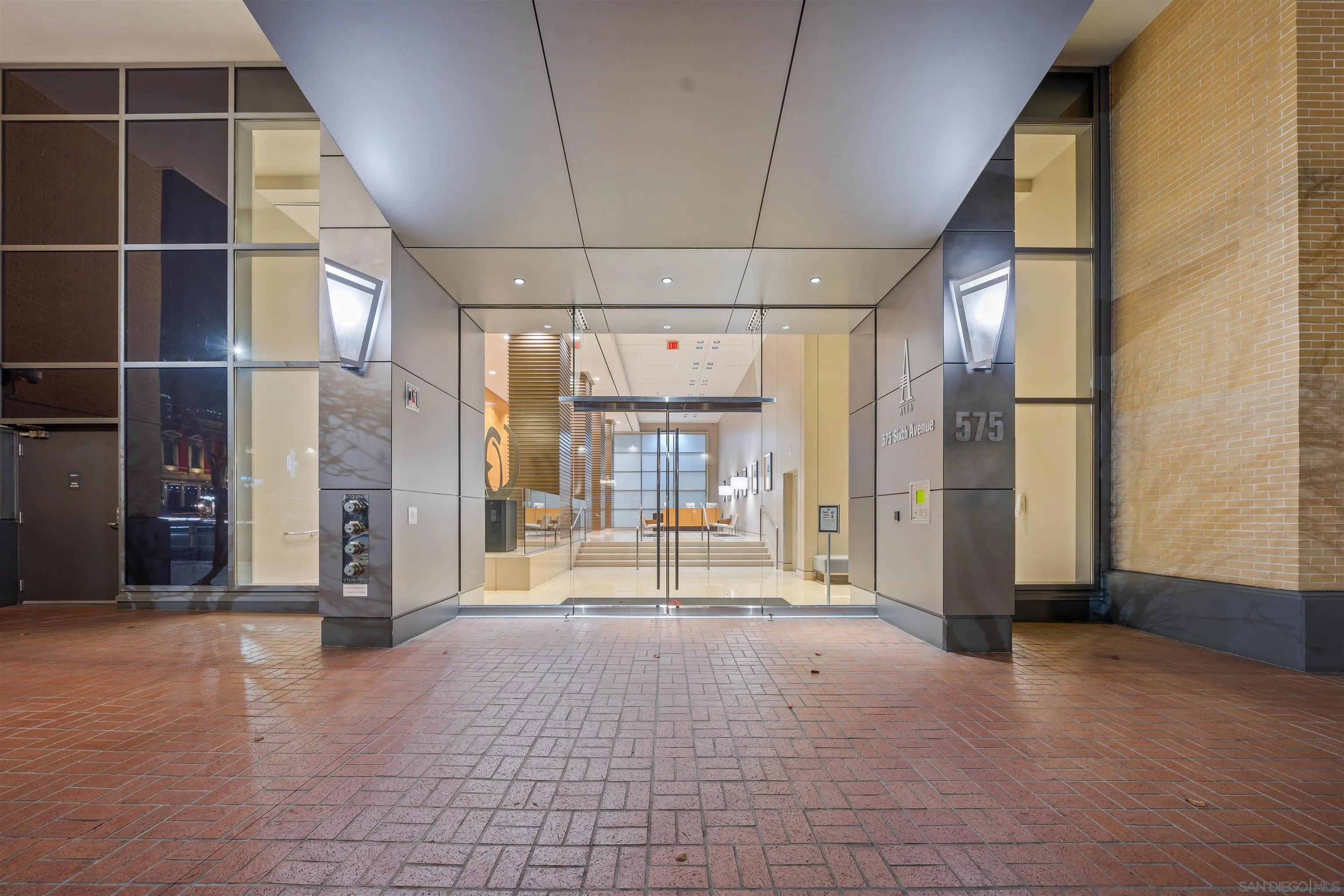 https://cdn.realtyfeed.com/cdn/127/260015190/53624e8e36120ce07b0b41b29870779d.webp