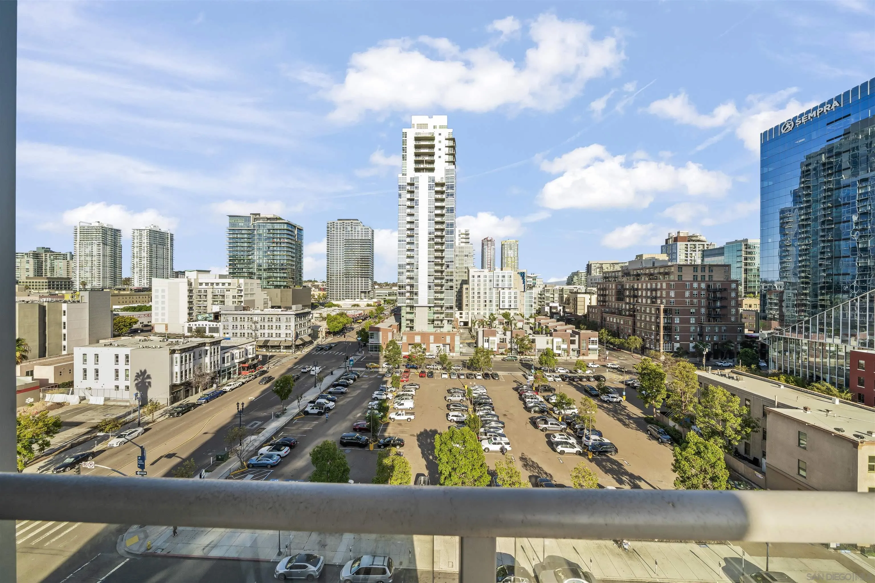 https://cdn.realtyfeed.com/cdn/127/260015190/68059509ee2da5ce53eaf60fd1544015.webp