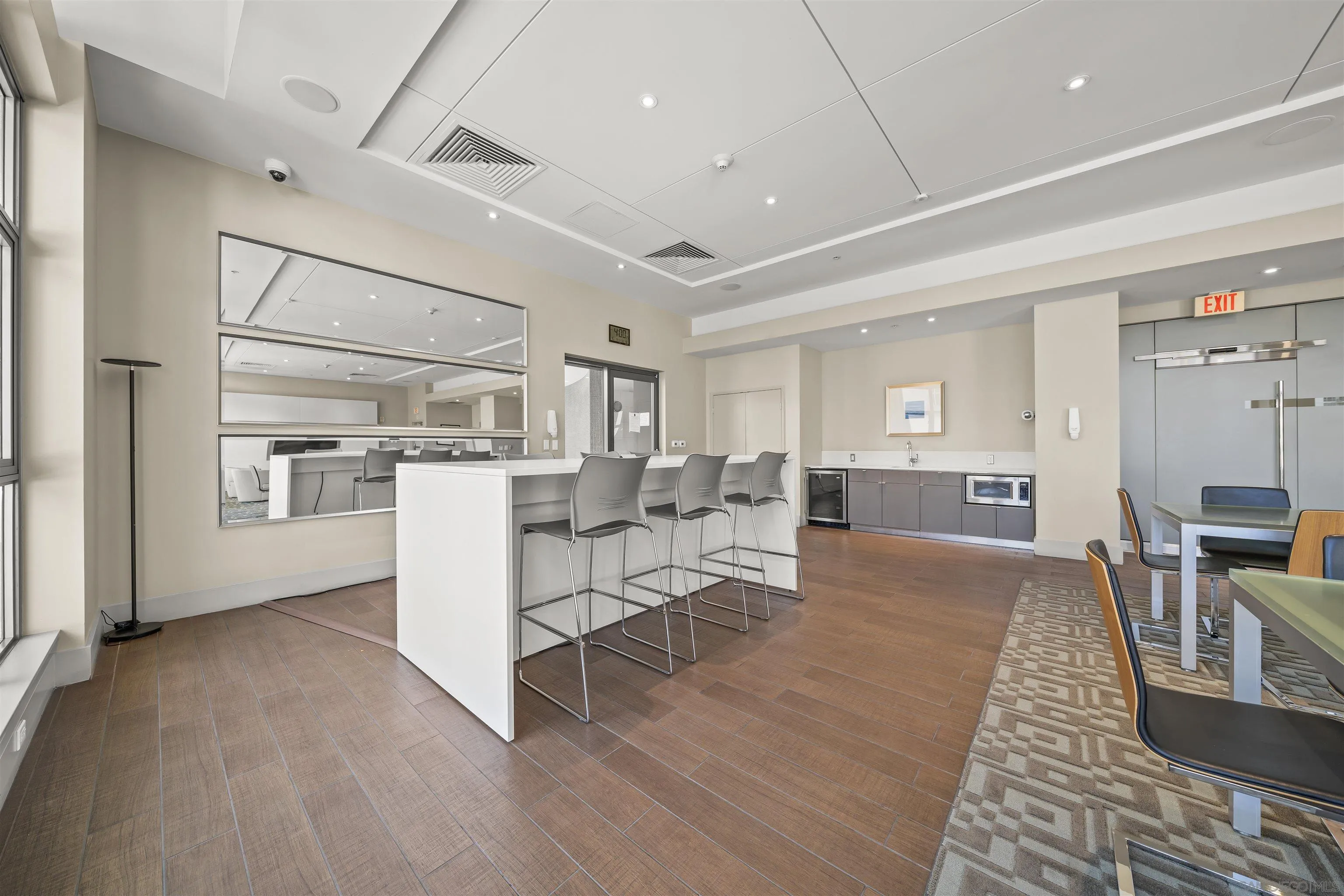 https://cdn.realtyfeed.com/cdn/127/260015190/c8004719476ab2e9fe2aadcf33998dda.webp