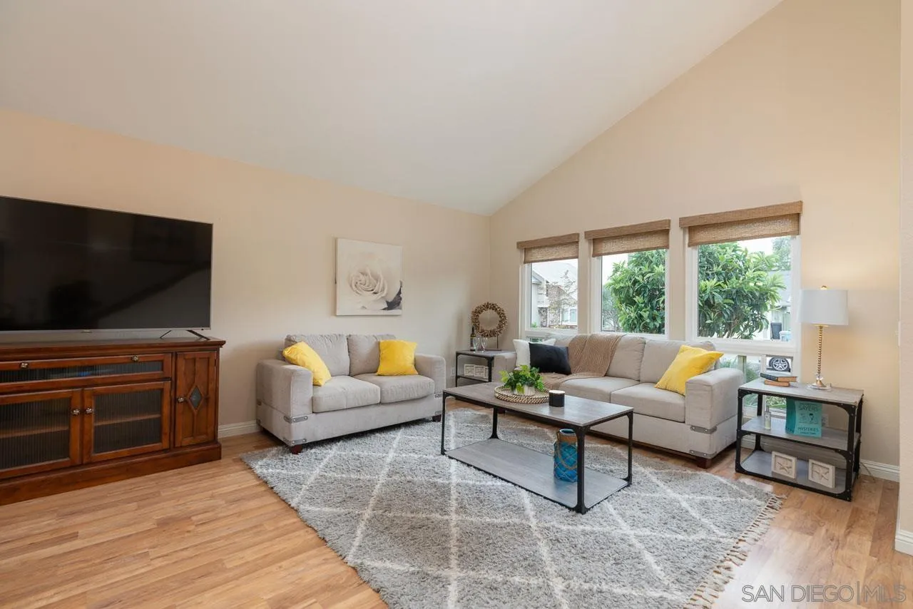 https://cdn.realtyfeed.com/cdn/127/260015191/6120da59ac8e193b8446e7a89cfc5d1f.webp