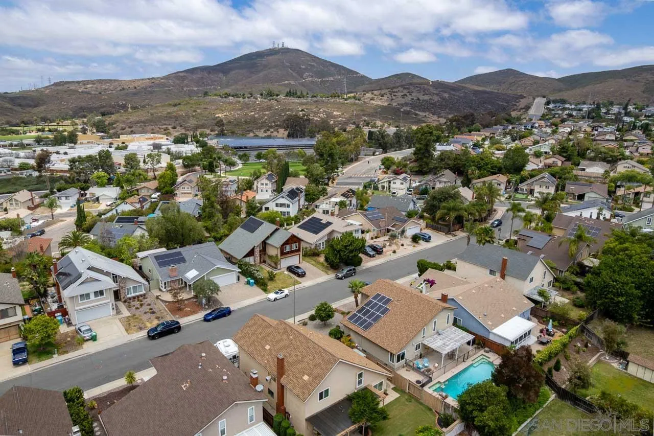 https://cdn.realtyfeed.com/cdn/127/260015191/b89903974e9cf91a0be43a29be8eceae.webp