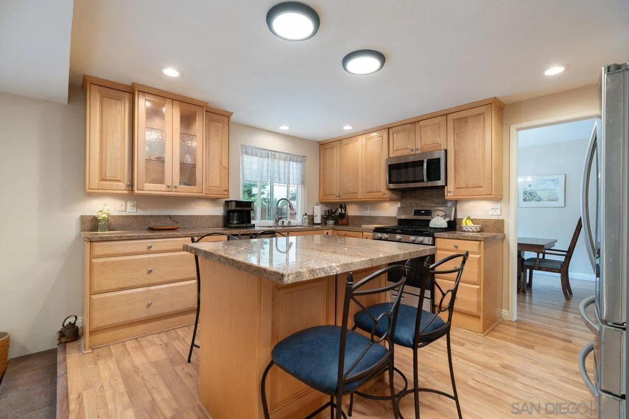 https://cdn.realtyfeed.com/cdn/127/260015191/d5a6de6dd780989efd0fc1dd8bb632f0.webp