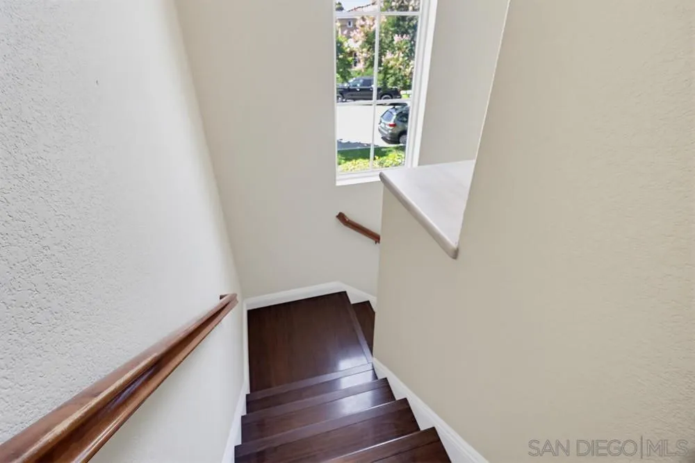 https://cdn.realtyfeed.com/cdn/127/260015192/0684d3dbada4064bcfd815e417336194.webp