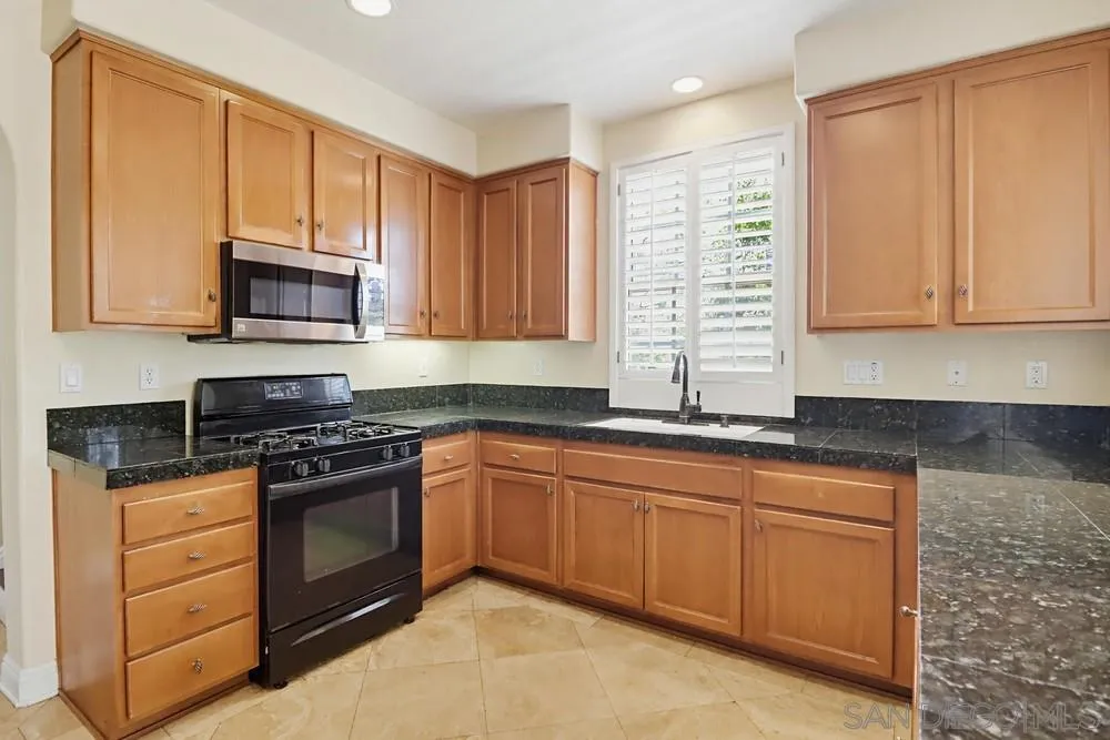 https://cdn.realtyfeed.com/cdn/127/260015192/35a2cb035acd7ed1042a09167add179c.webp