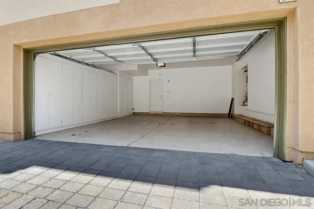 https://cdn.realtyfeed.com/cdn/127/260015192/7dbfd263865ec92e579a13fec790c766.webp
