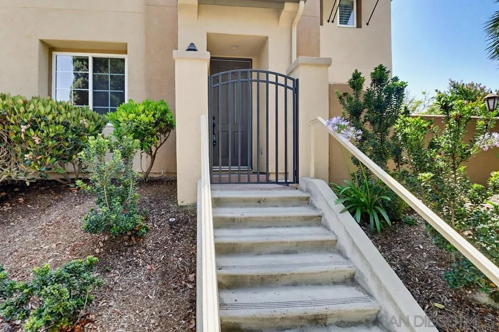 https://cdn.realtyfeed.com/cdn/127/260015192/993fc436b2e6896de6f52e0af5ad7044.webp