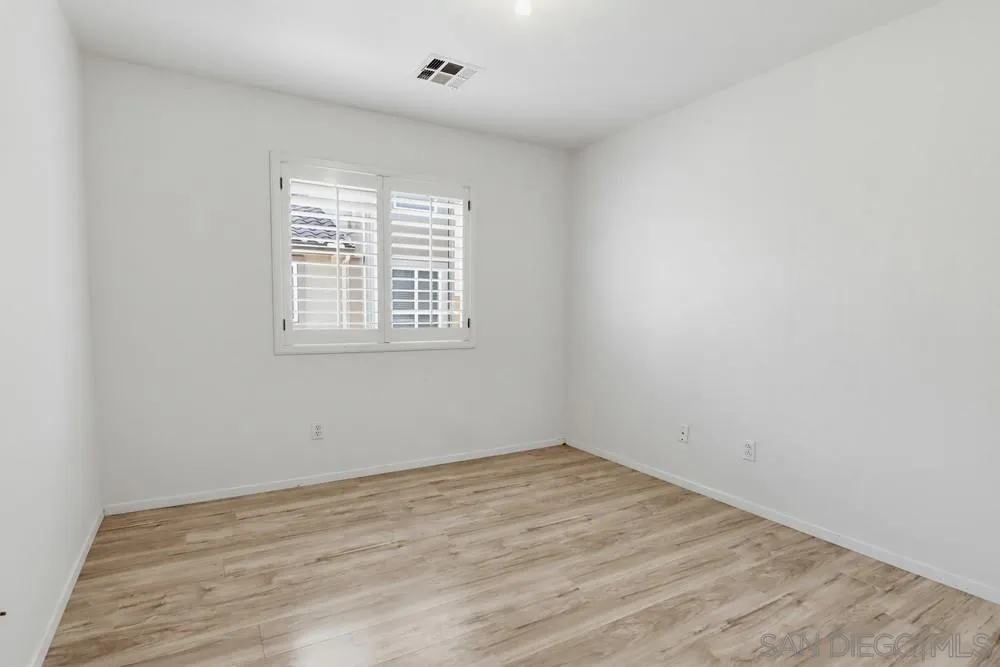 https://cdn.realtyfeed.com/cdn/127/260015192/ab290d174c22a0c9453773c8a4b13511.webp