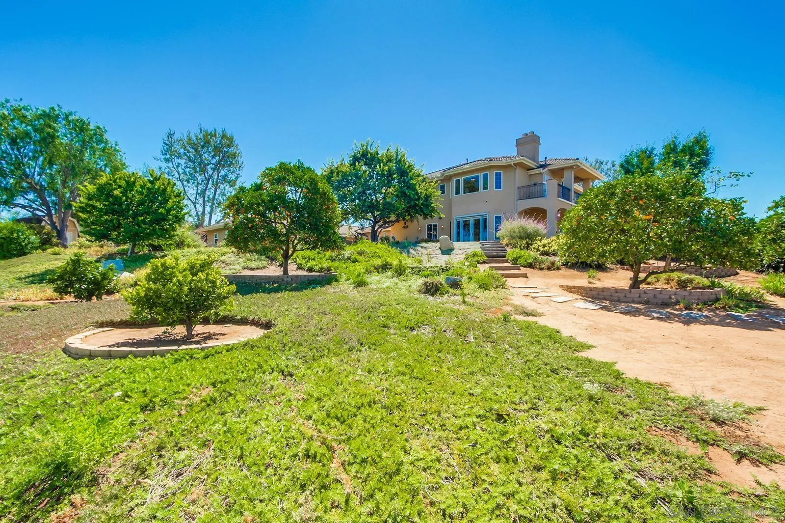 https://cdn.realtyfeed.com/cdn/127/260015193/e1c07a19b941a52bb034819ac4be9c6e.webp
