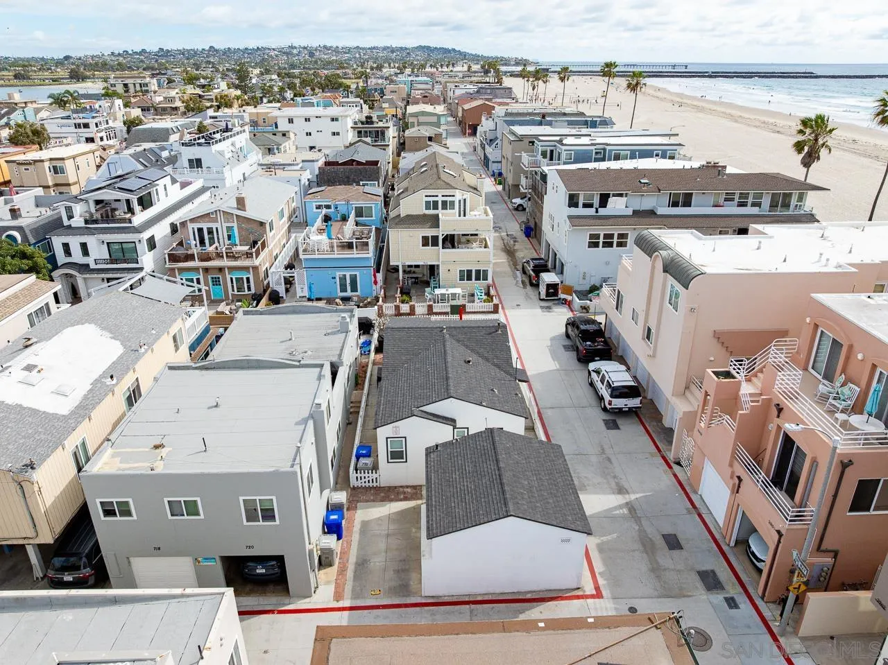 https://cdn.realtyfeed.com/cdn/127/260015199/860ffcf27156cd953863e98ae1e81d32.webp