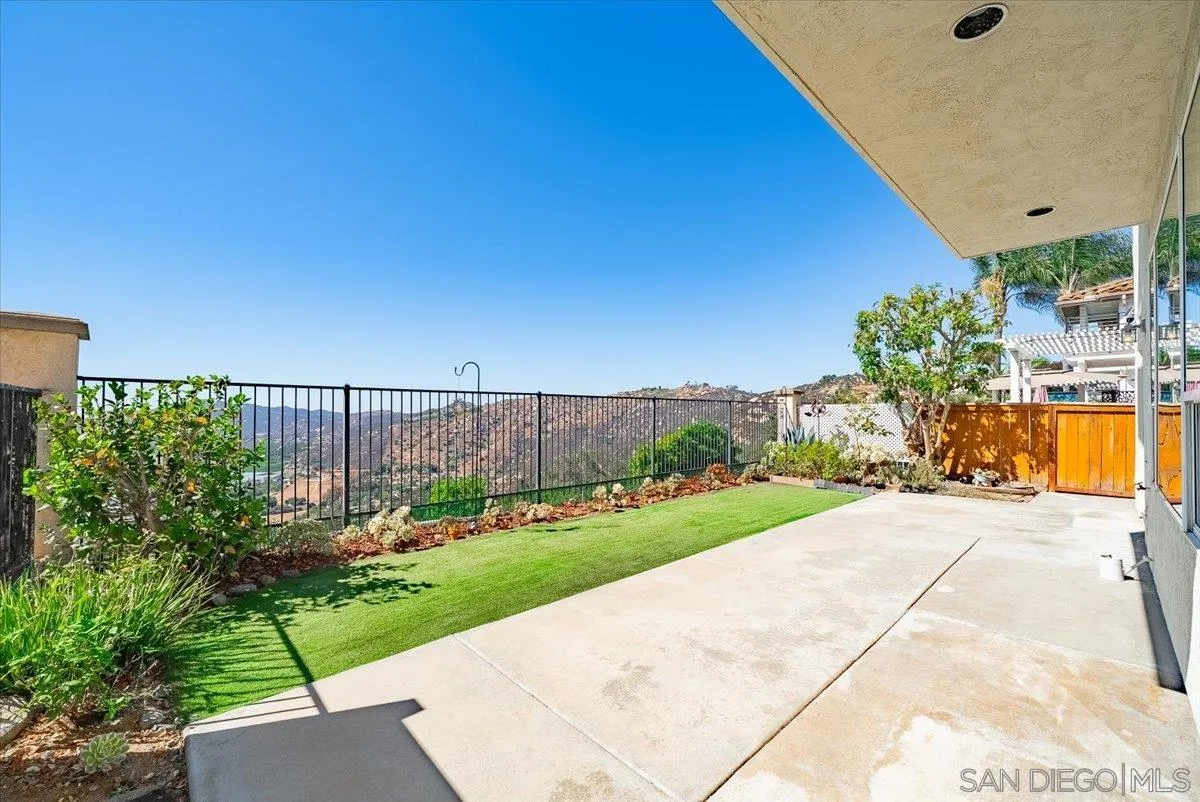 https://cdn.realtyfeed.com/cdn/127/260015200/483b286ad246a776a44b14116b988226.webp