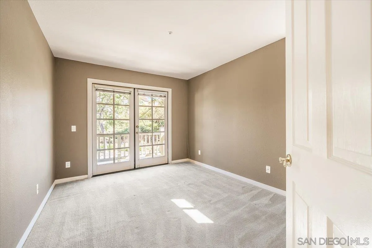 https://cdn.realtyfeed.com/cdn/127/260015200/557f9f25899ab68a92bb5cd2cad82eb4.webp