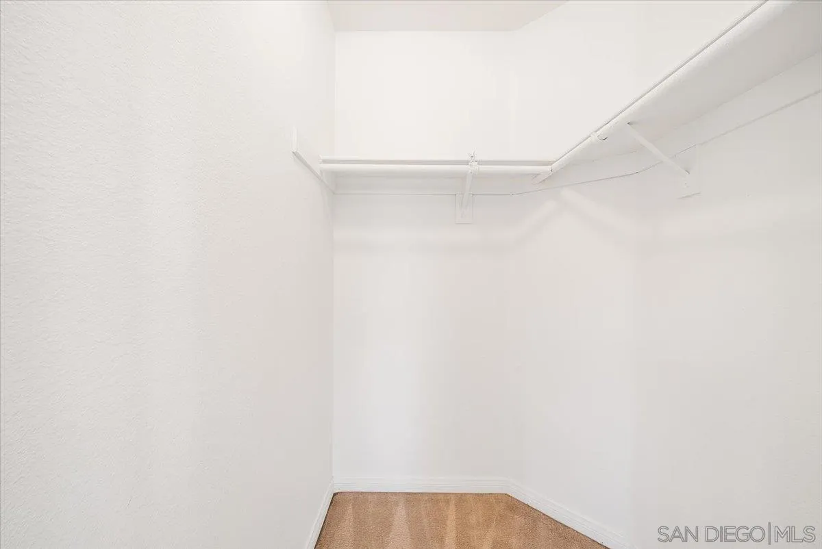 https://cdn.realtyfeed.com/cdn/127/260015200/65292cd69f1467c212789ce7799e6758.webp