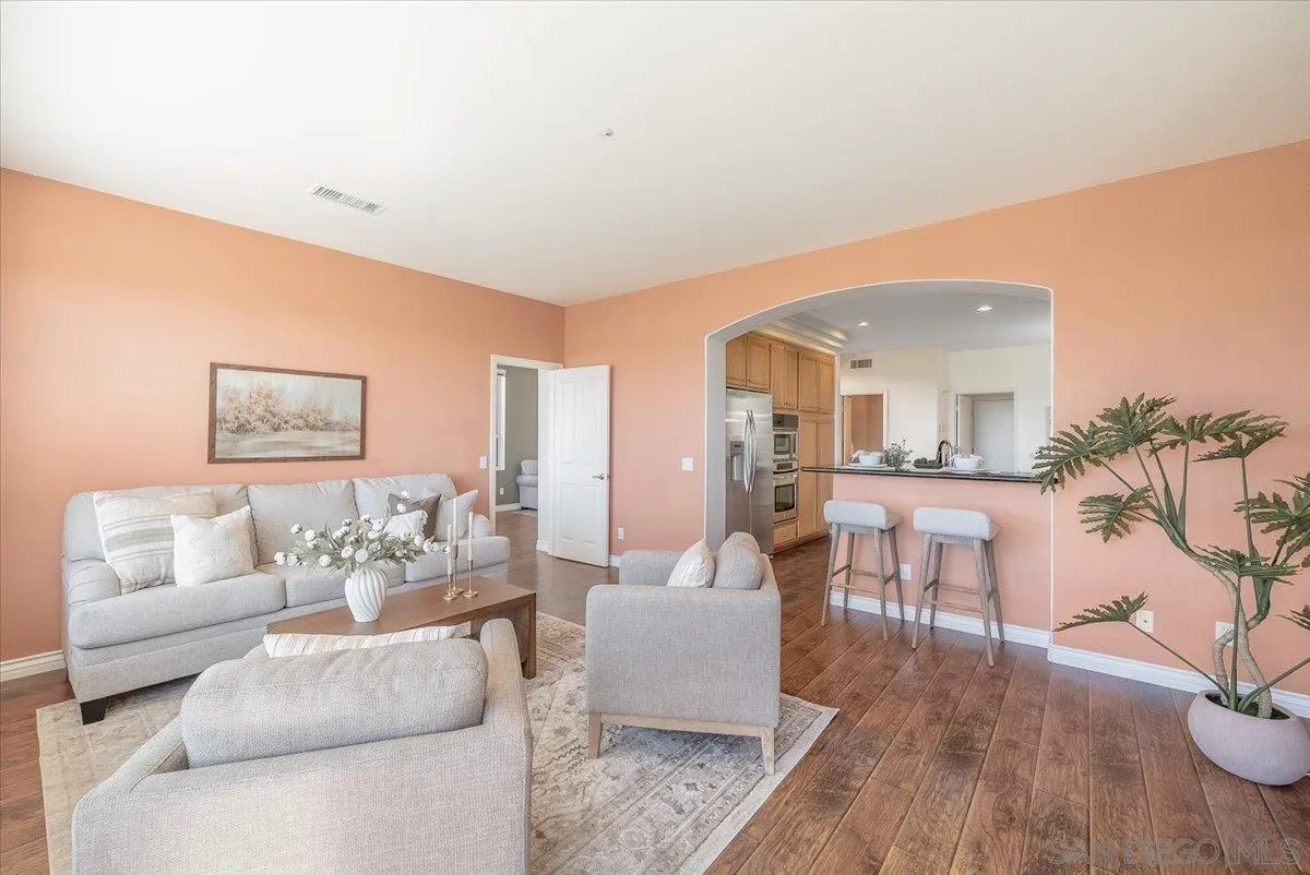 https://cdn.realtyfeed.com/cdn/127/260015200/f2f6b2e13cdca9c85fc8c2e7cd2d0e27.webp