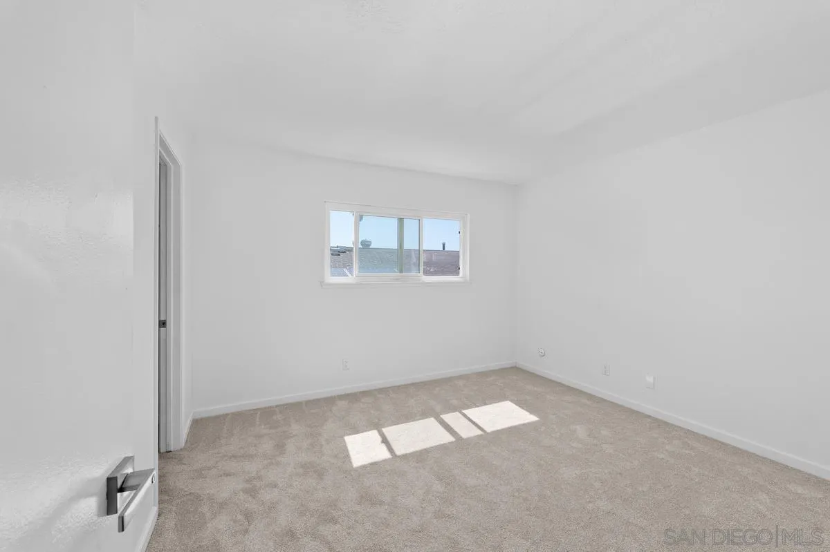 https://cdn.realtyfeed.com/cdn/127/260015202/7437019f6093acb6088609cfa7c53be0.webp