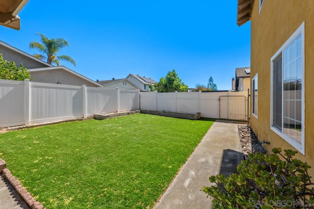 https://cdn.realtyfeed.com/cdn/127/260015202/8a732b604d2261dfb720abdec4dad8de.webp