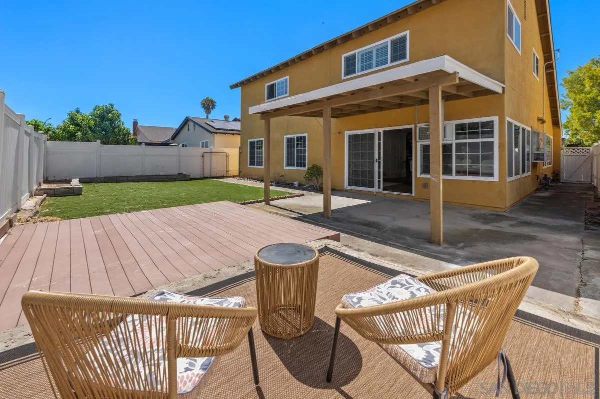 https://cdn.realtyfeed.com/cdn/127/260015202/f4cbc7c84b5a8d58d178732cbedda785.webp