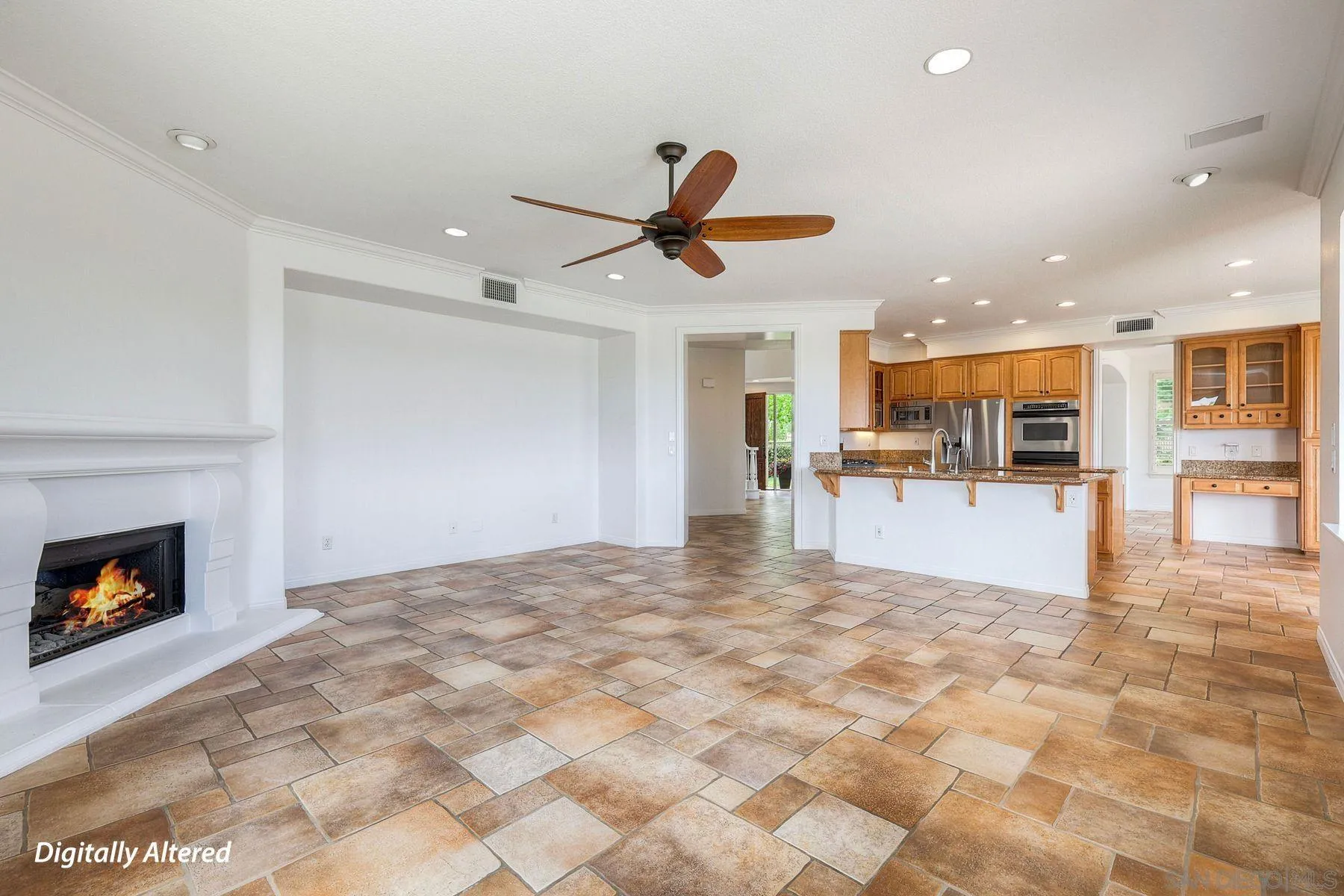 https://cdn.realtyfeed.com/cdn/127/260015211/33e1e494cf65d9f3e8211f283851582a.webp