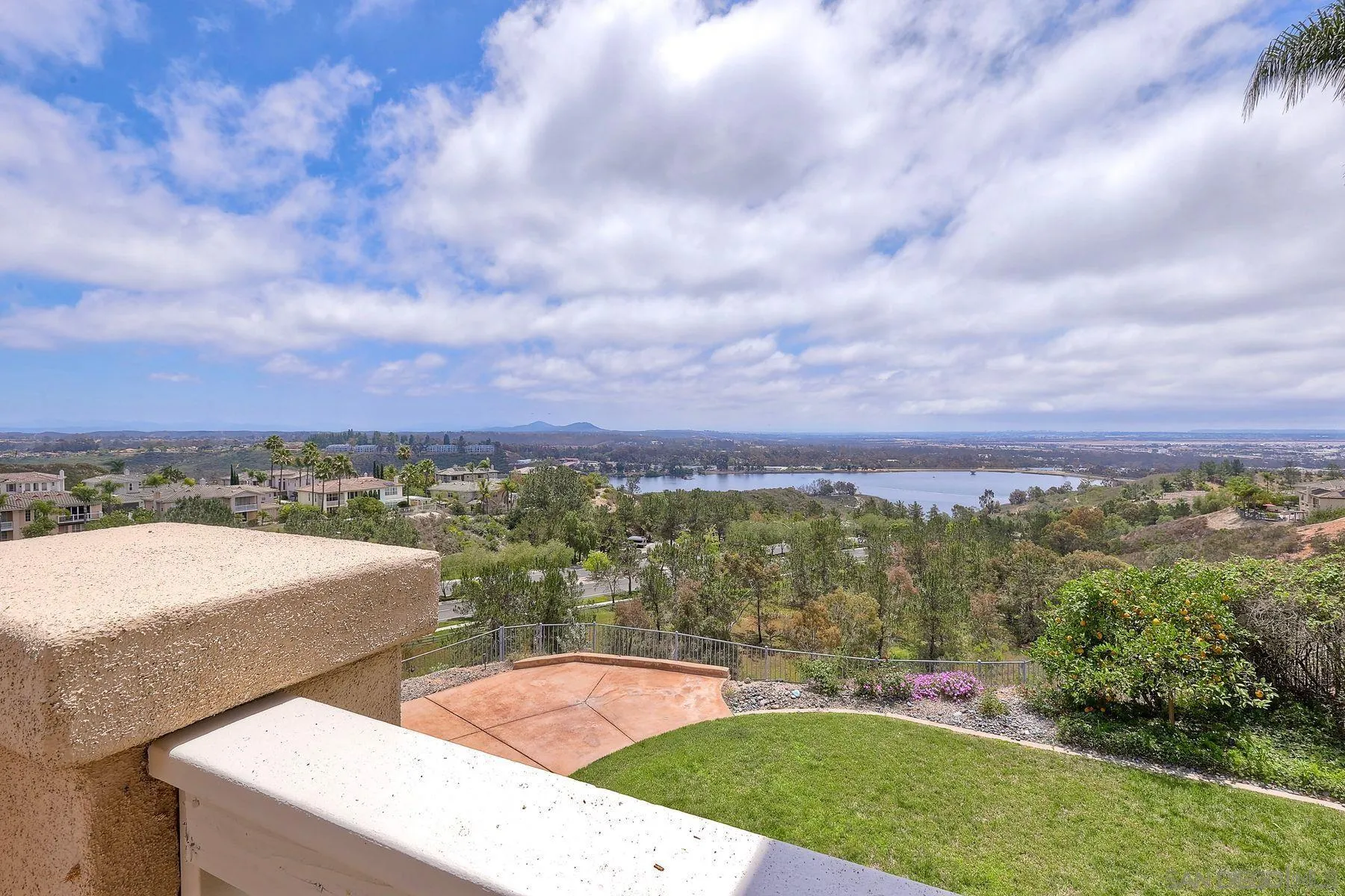 https://cdn.realtyfeed.com/cdn/127/260015211/5c4a18f976e85f916ca520c69c6067cd.webp